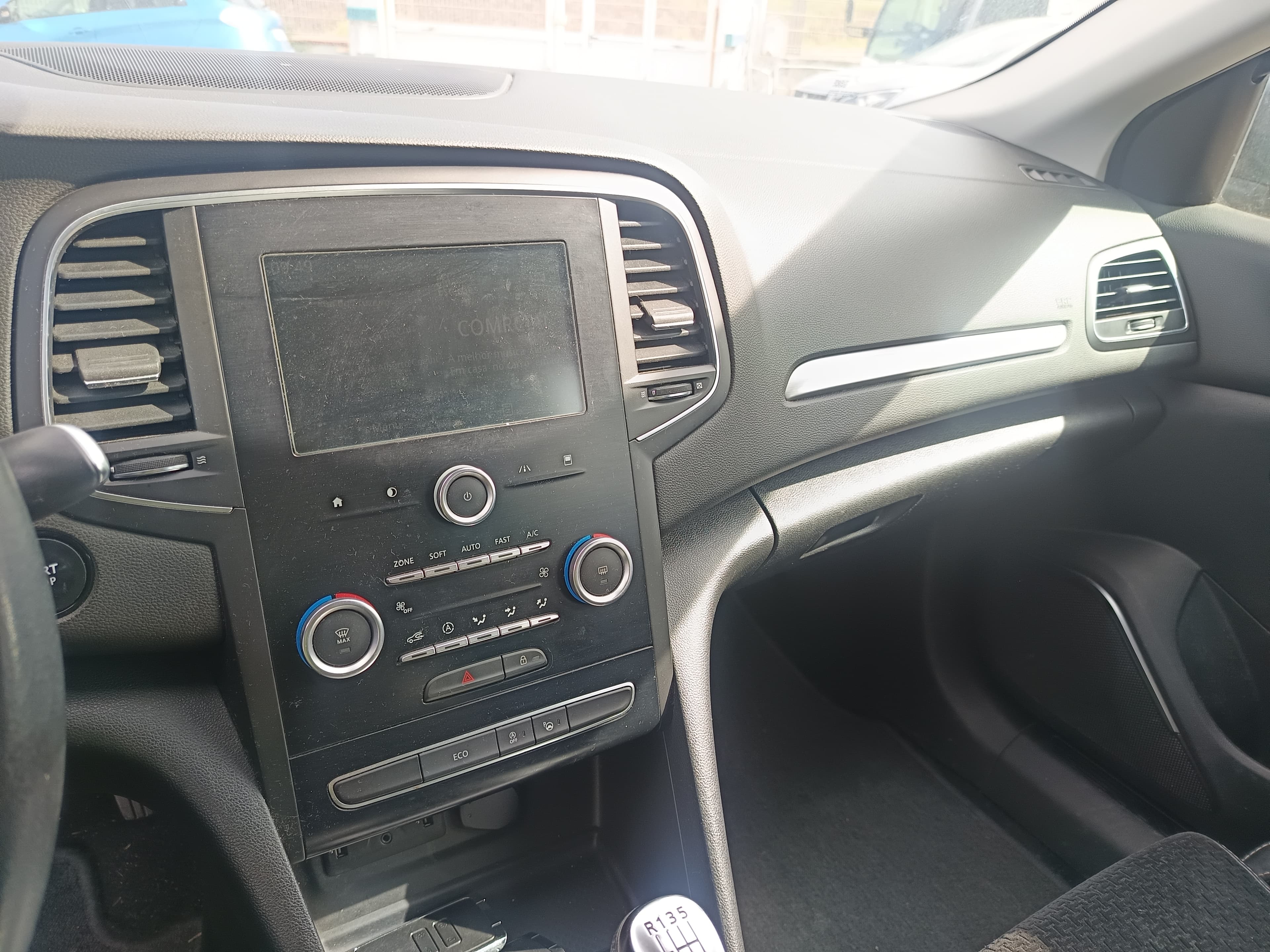 Renault Mégane · Año 2016 — imagen 27