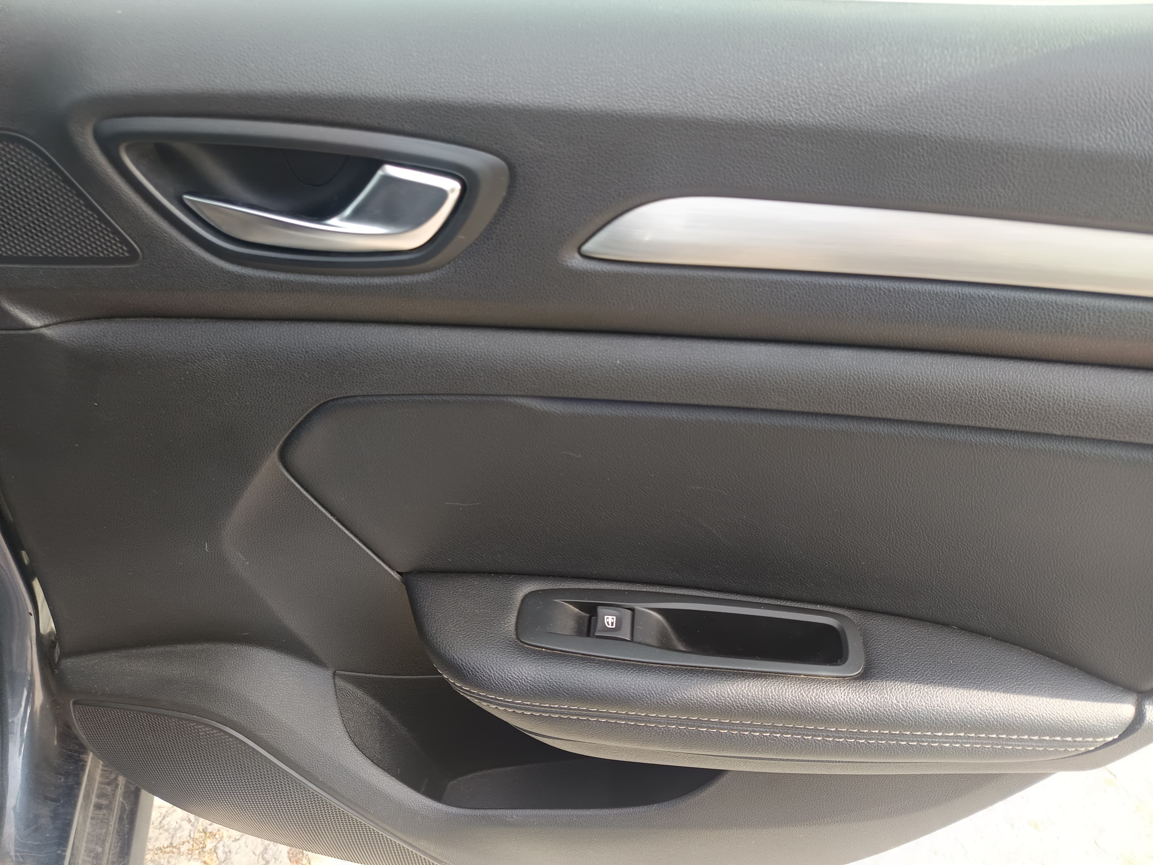 Renault Mégane · Año 2016 — imagen 35