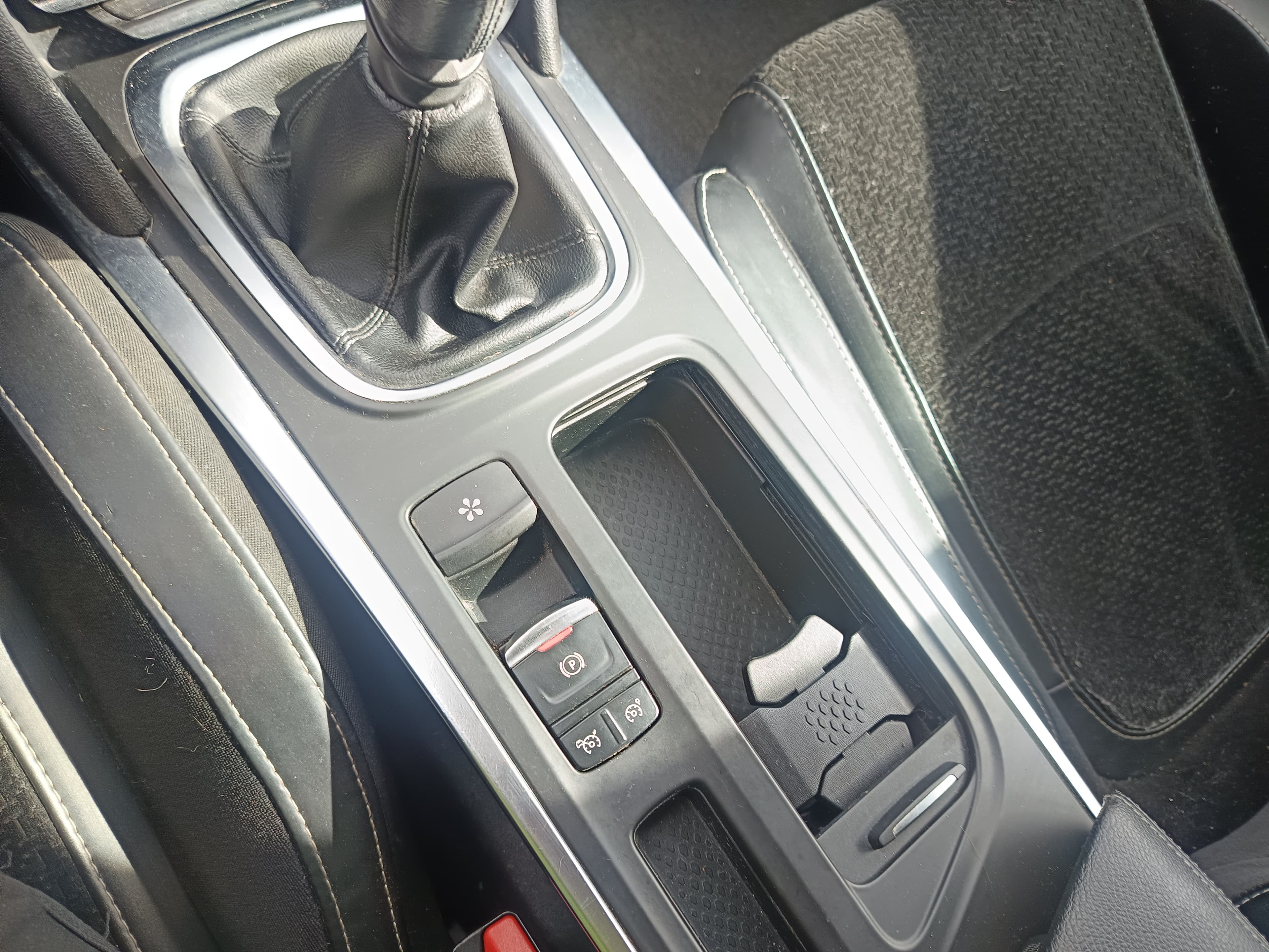 Renault Mégane · Año 2016 — imagen 31
