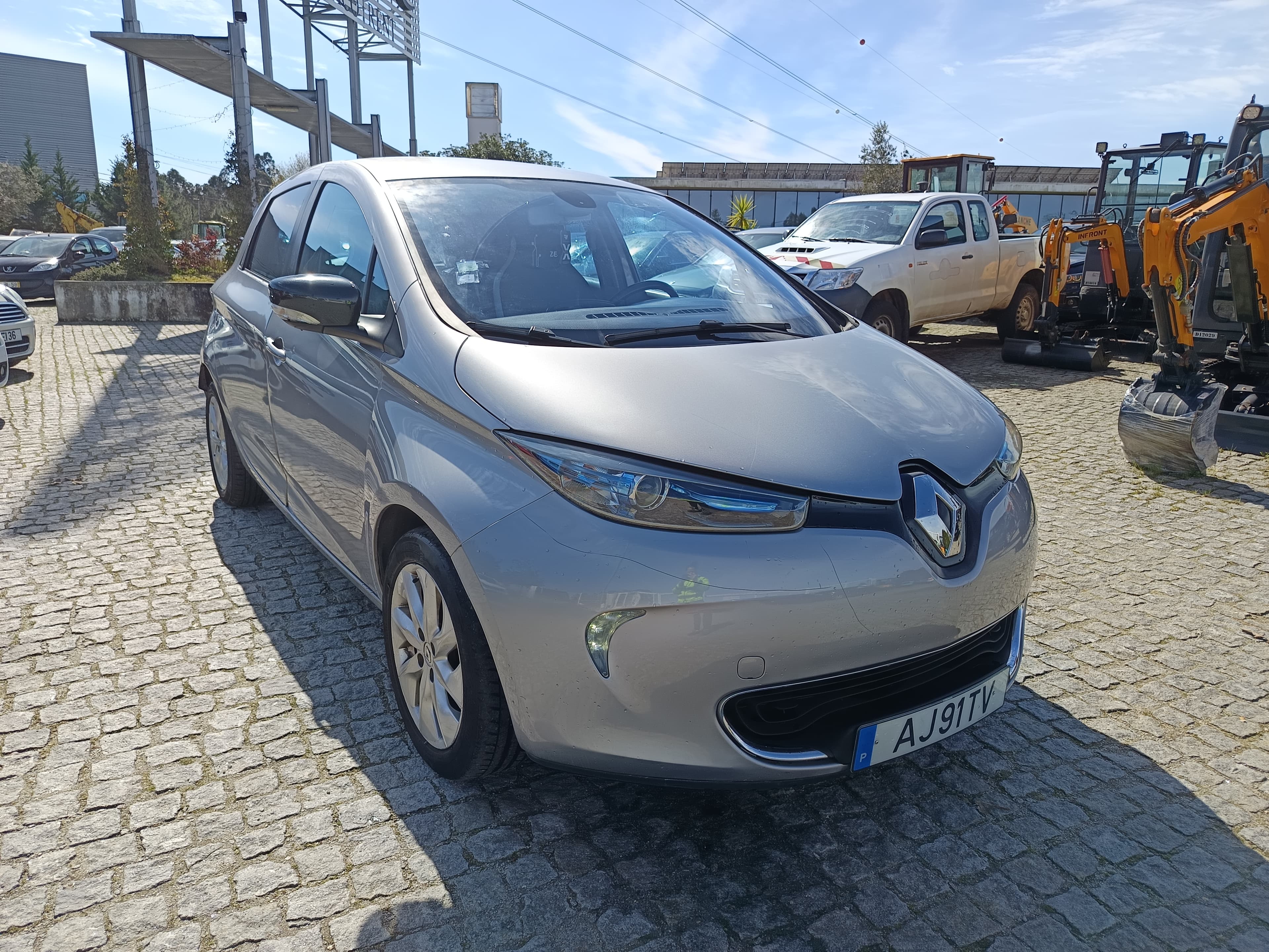 Renault Zoe · Ano 2016 — imagem 3