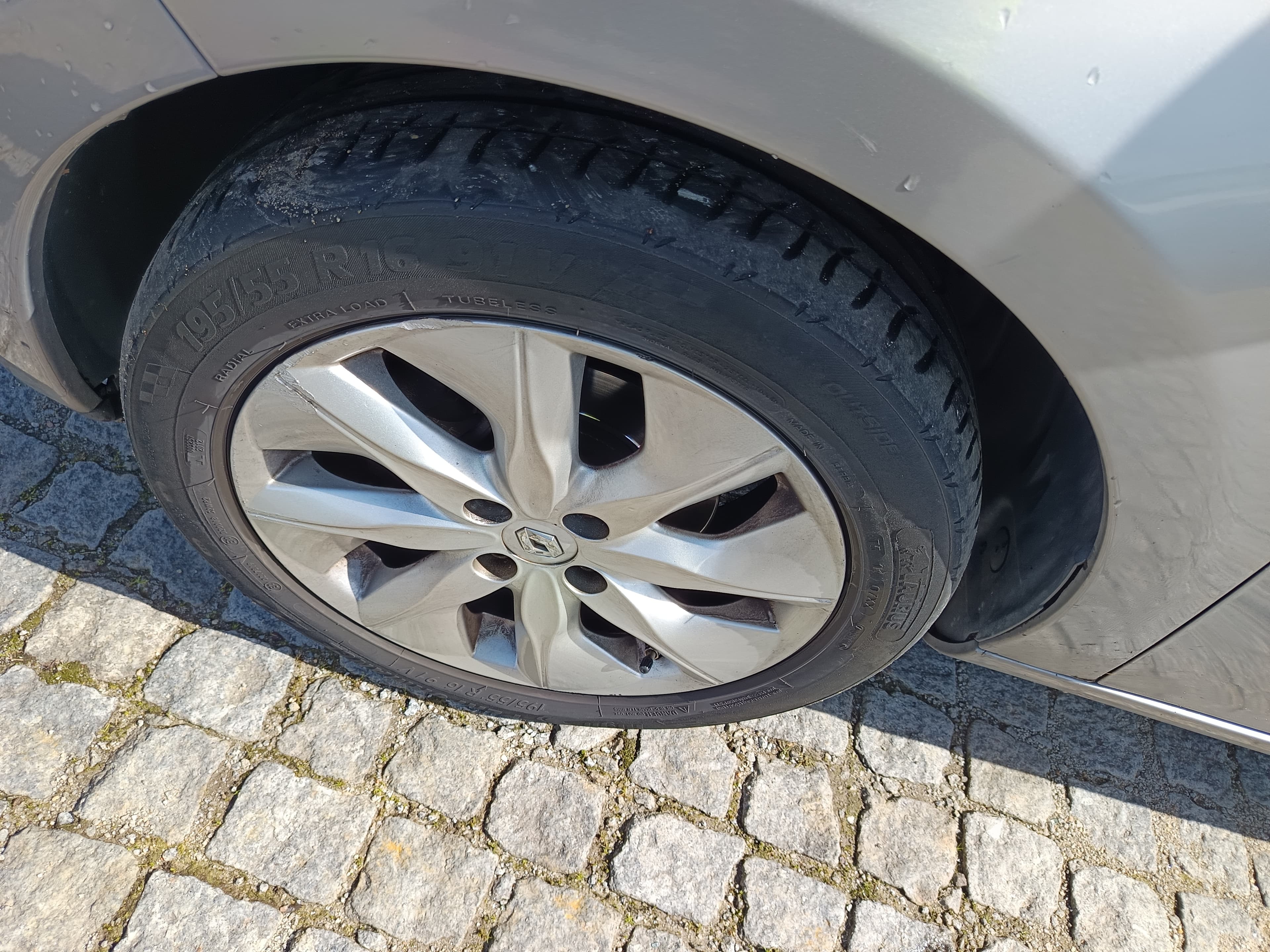 Renault Zoe · Ano 2016 — imagem 22