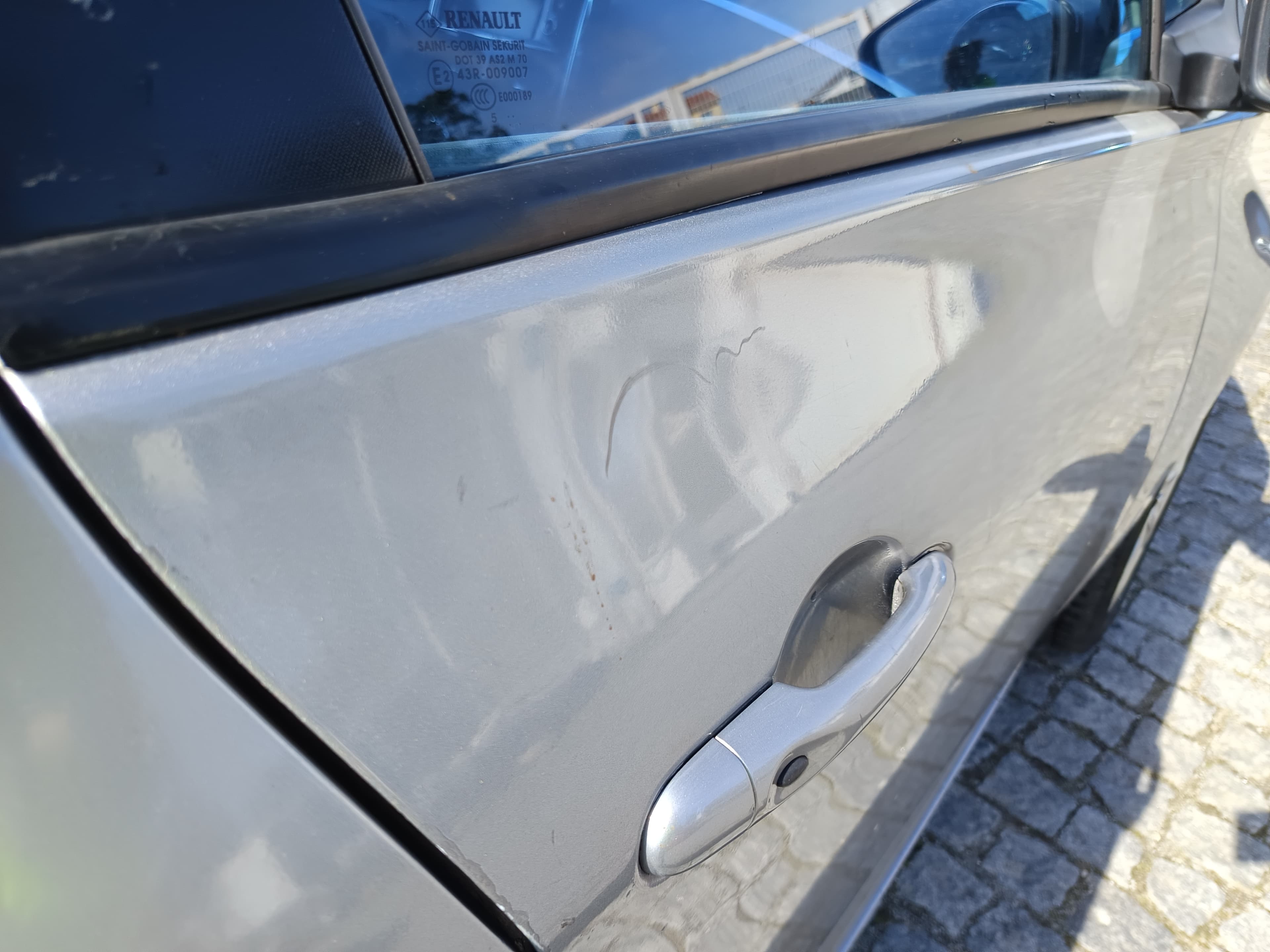 Renault Zoe · Ano 2016 — imagem 13