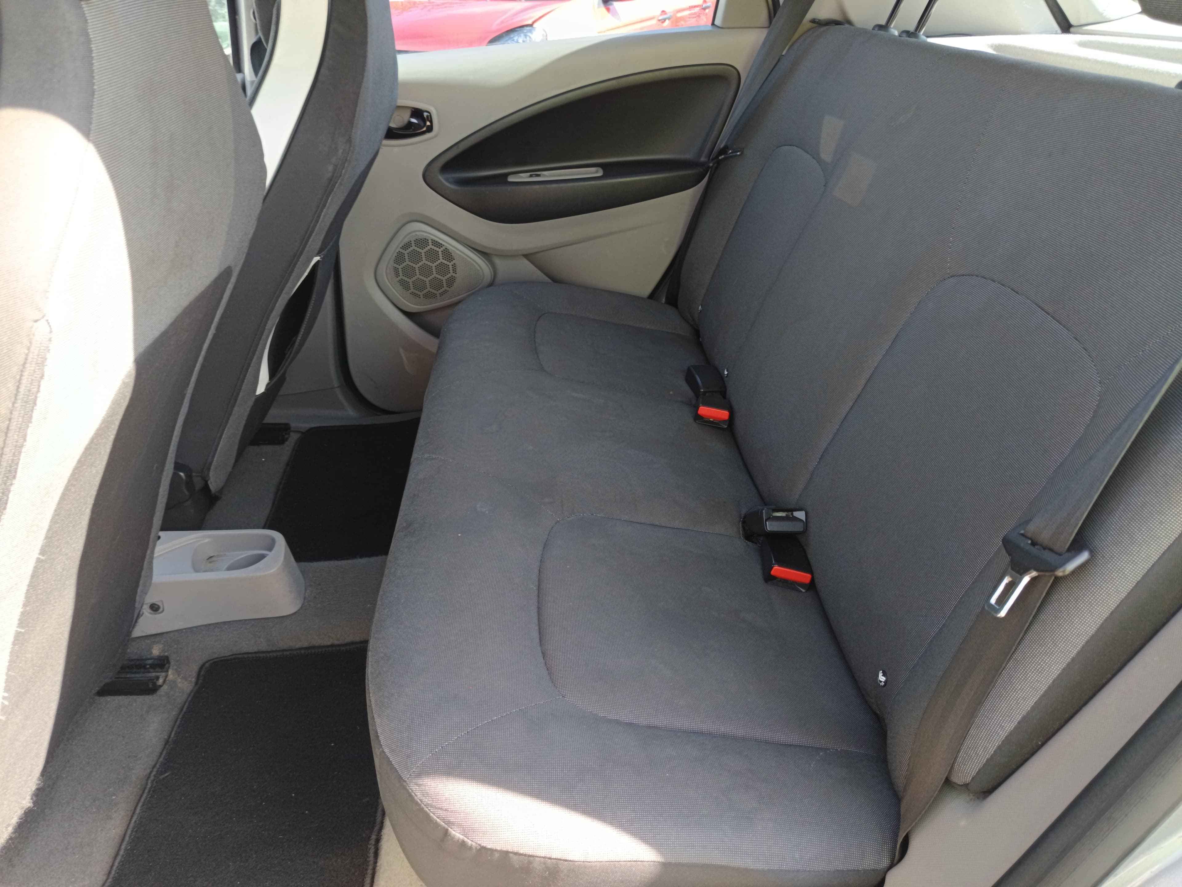 Renault Zoe · Ano 2016 — imagem 36