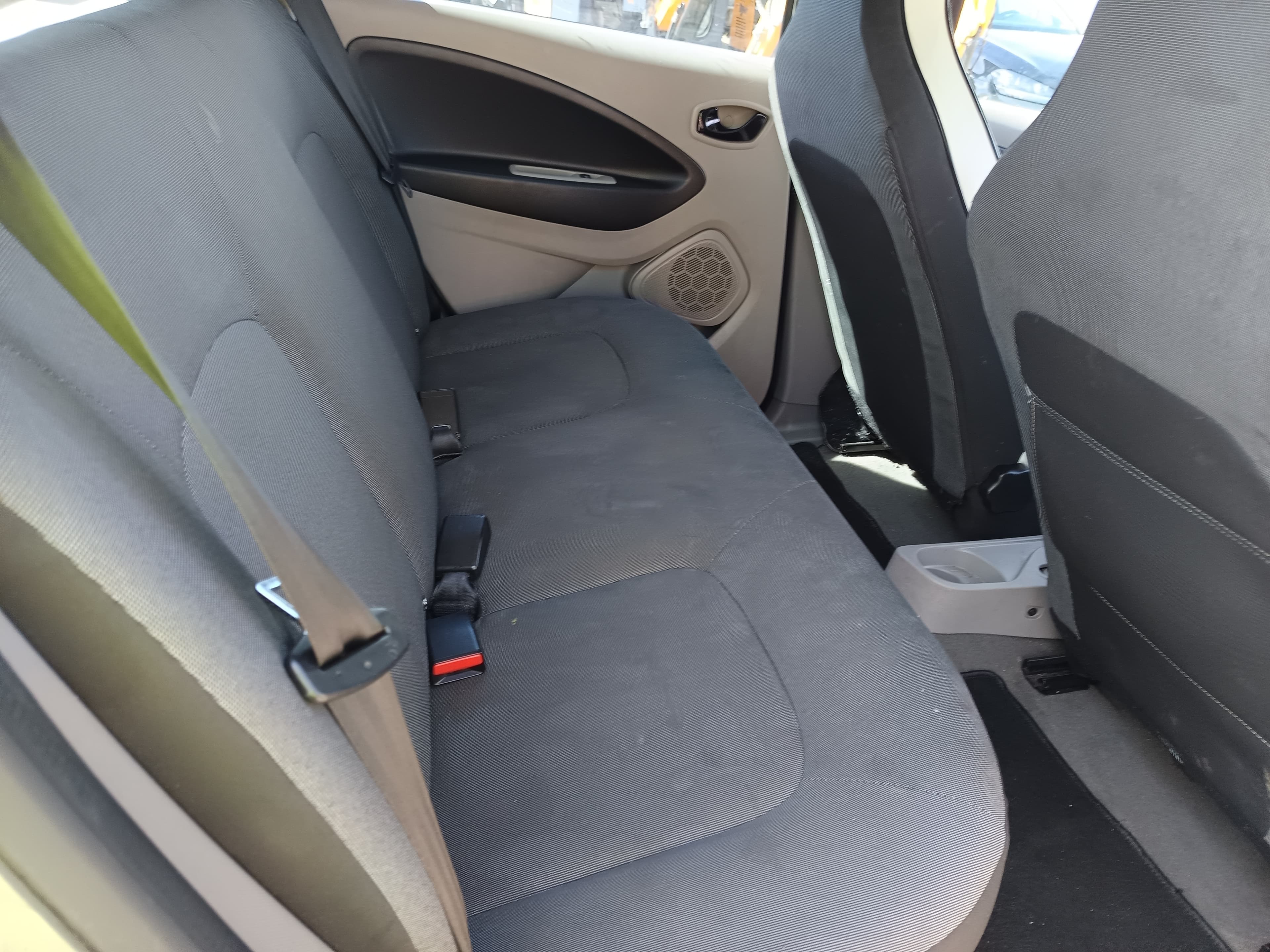 Renault Zoe · Ano 2016 — imagem 29