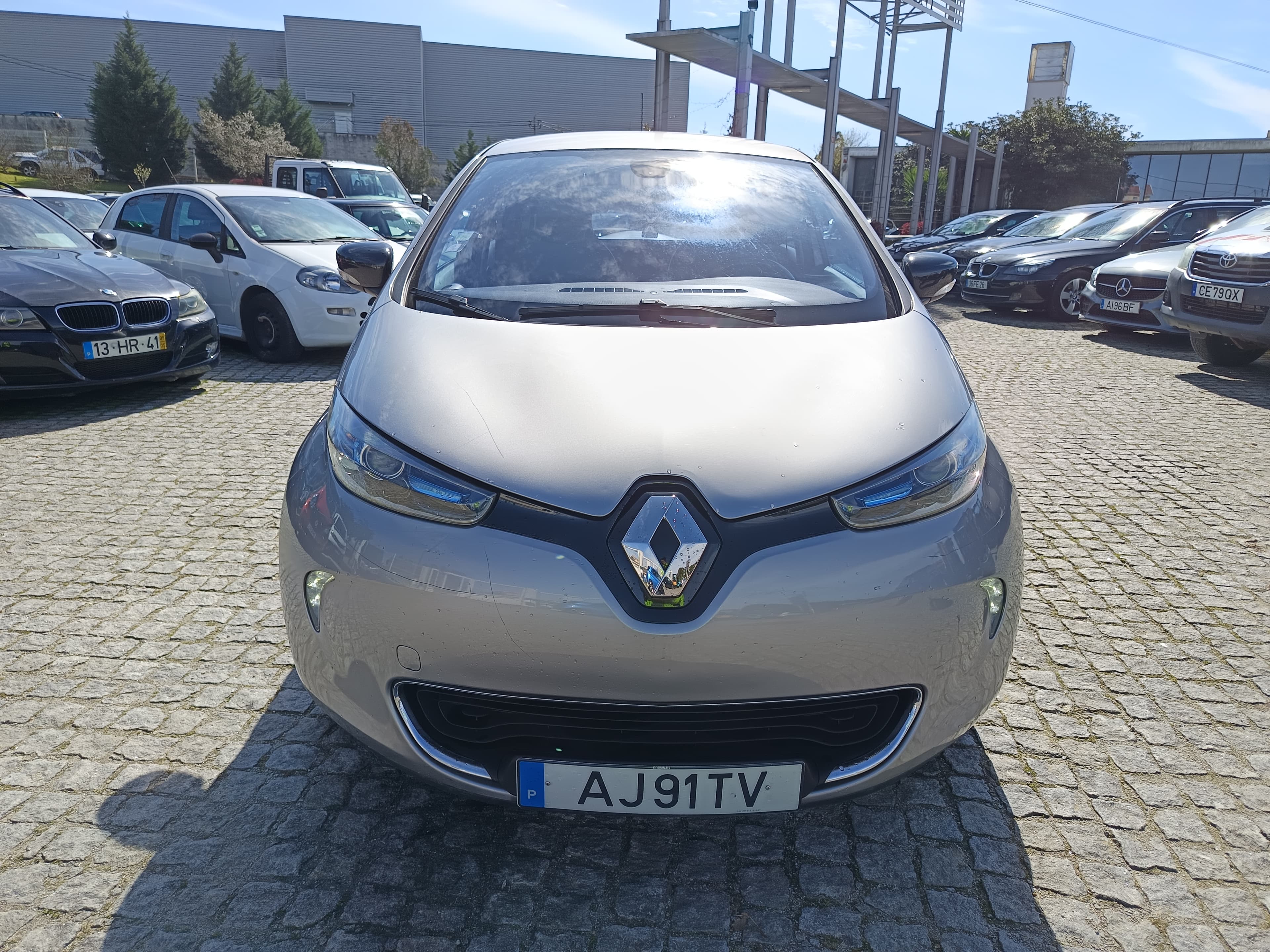 Renault Zoe · Ano 2016 — imagem 2
