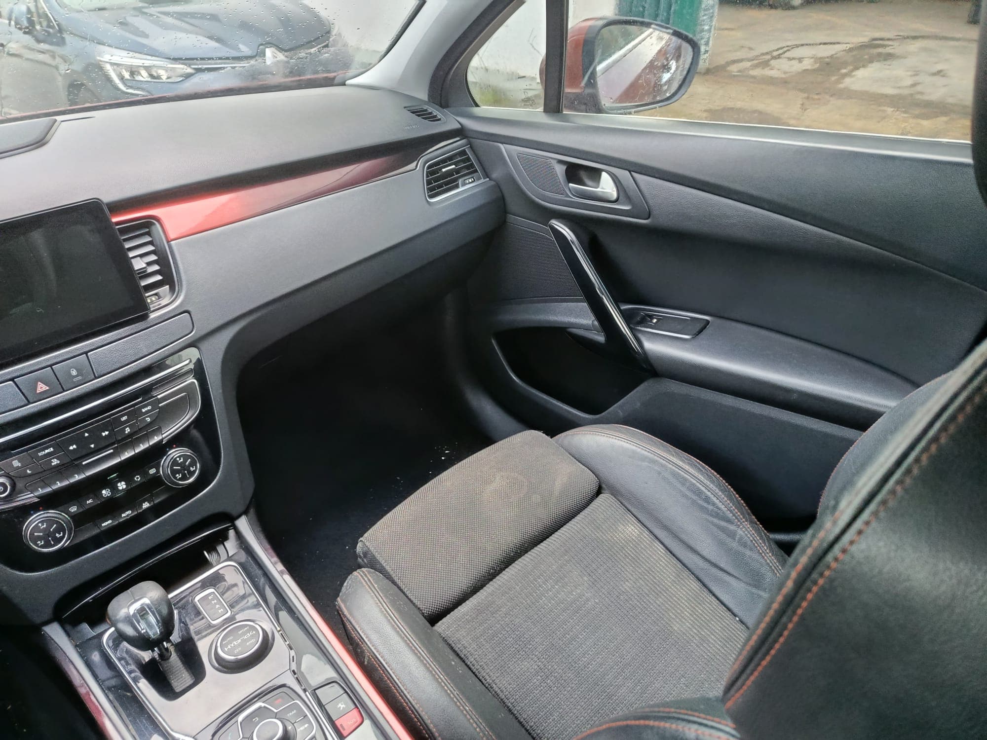 Peugeot 508 SW · Año 2012 — imagen 21