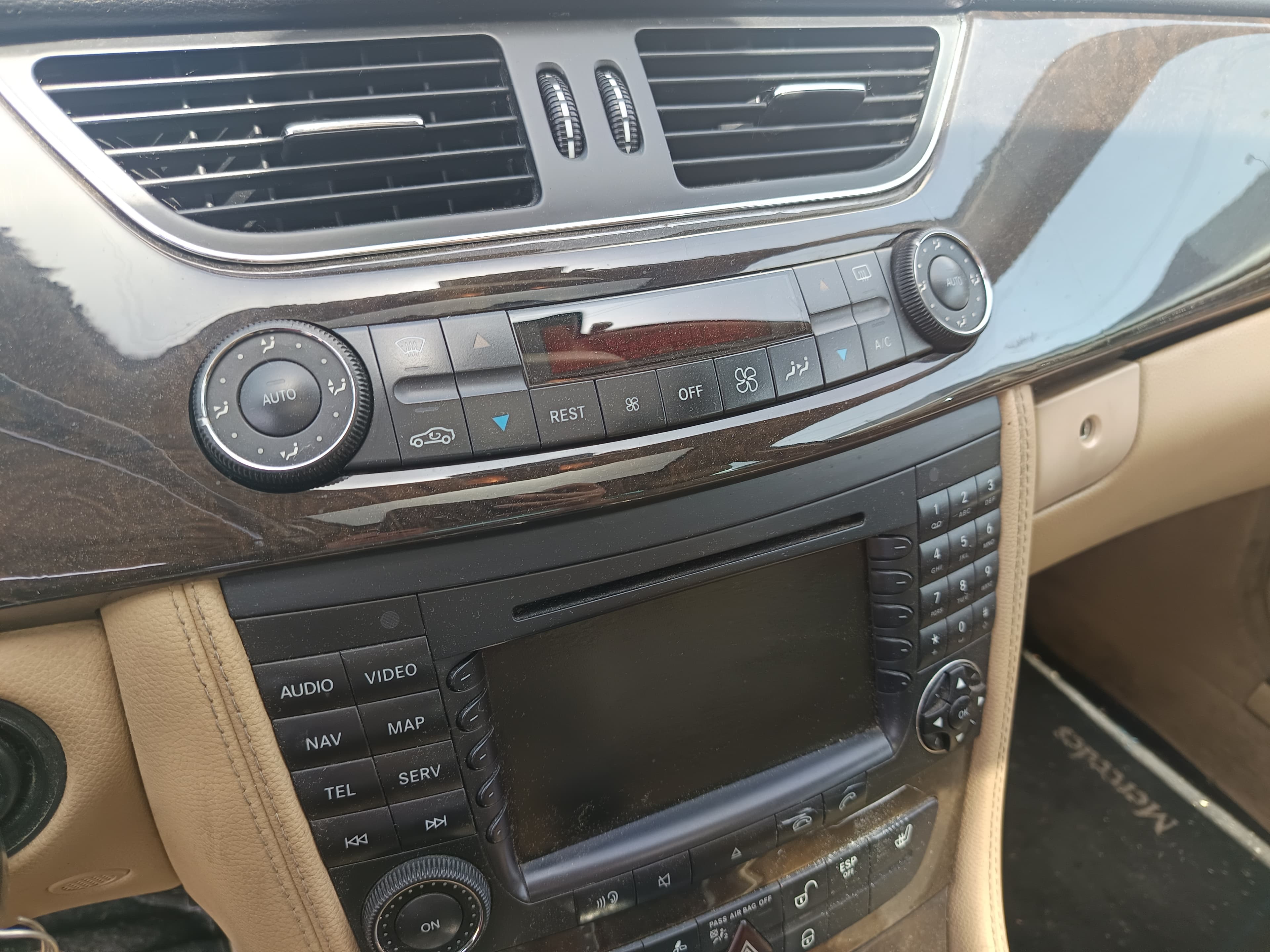Mercedes-Benz CLS 320 · Ano 2008 — imagem 16