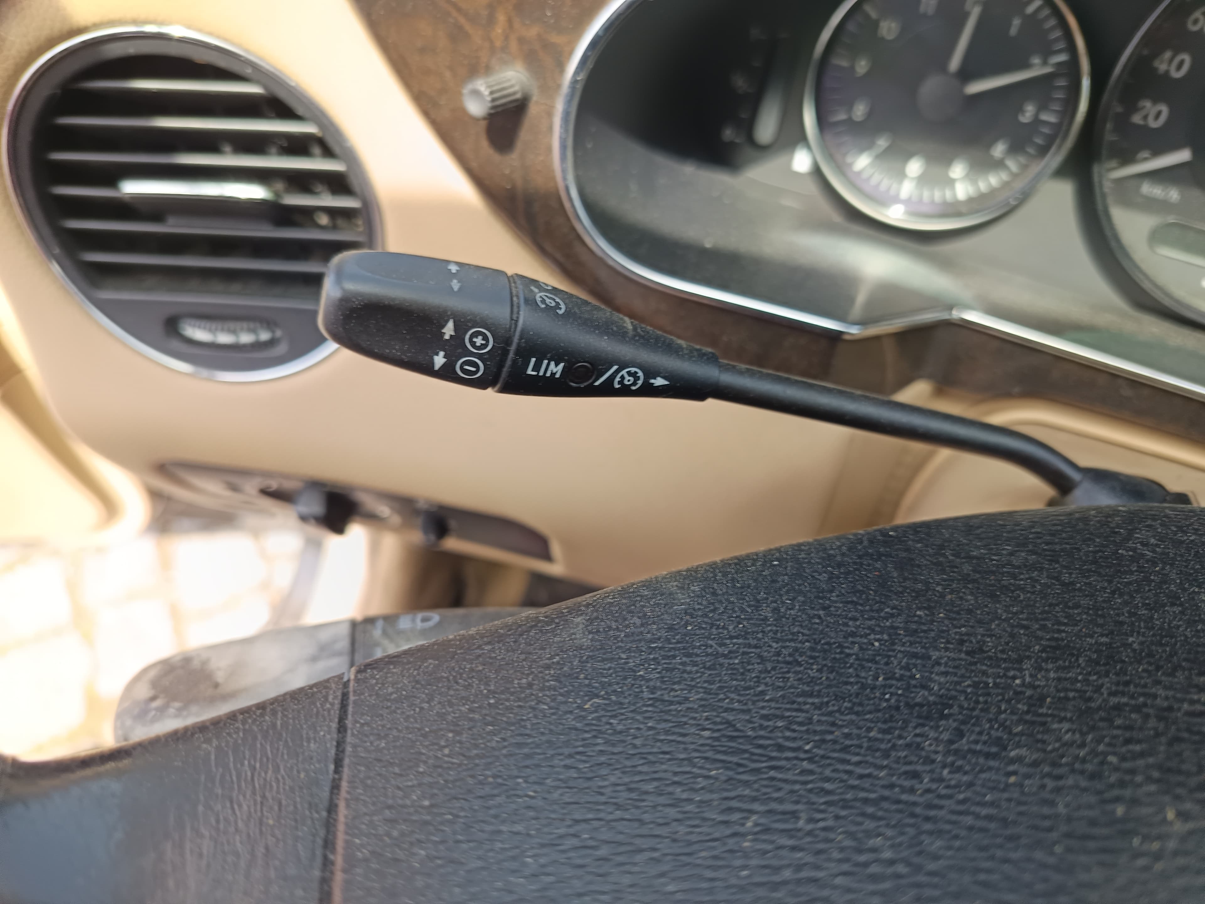 Mercedes-Benz CLS 320 · Ano 2008 — imagem 14