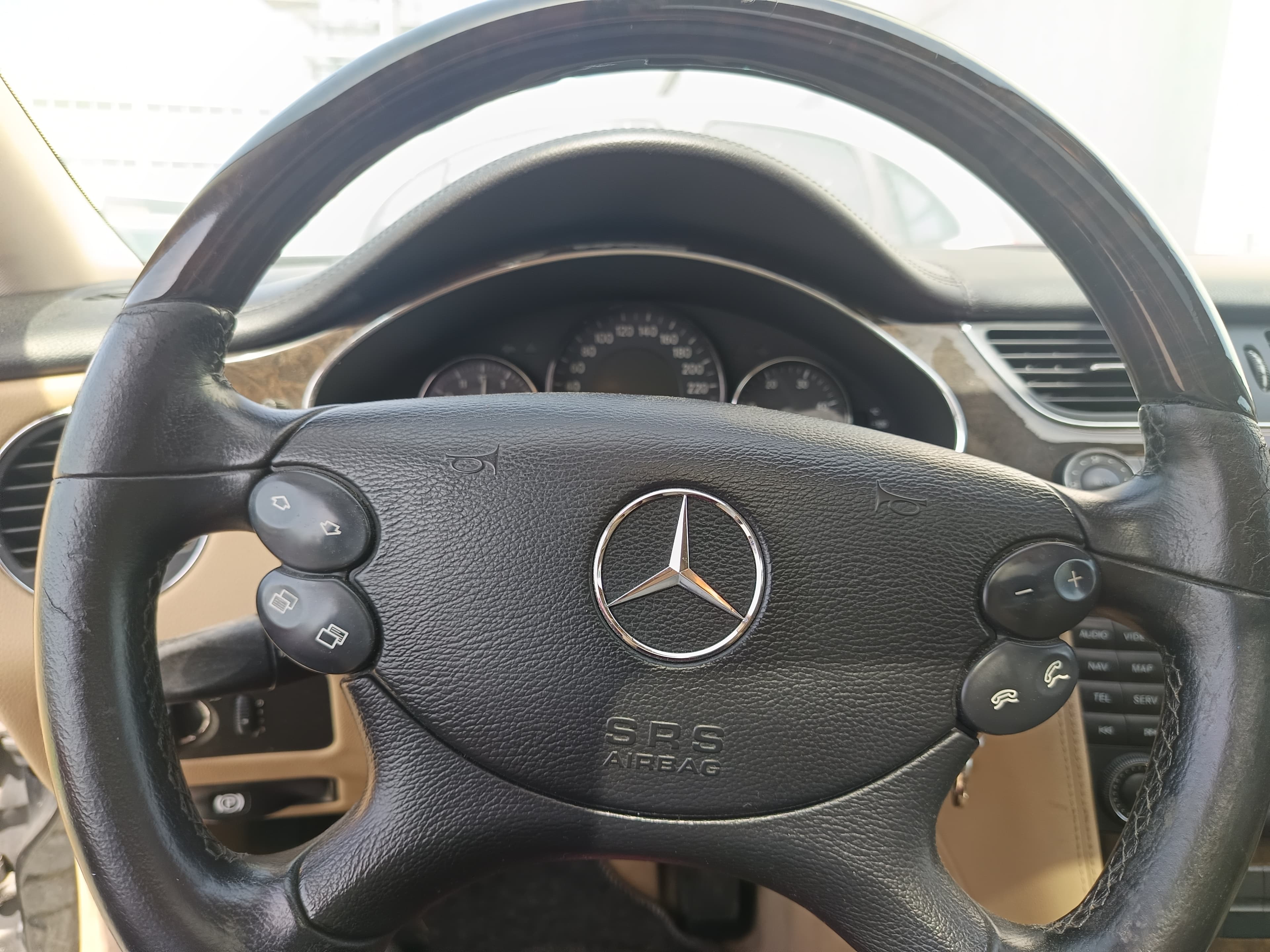 Mercedes-Benz CLS 320 · Ano 2008 — imagem 13