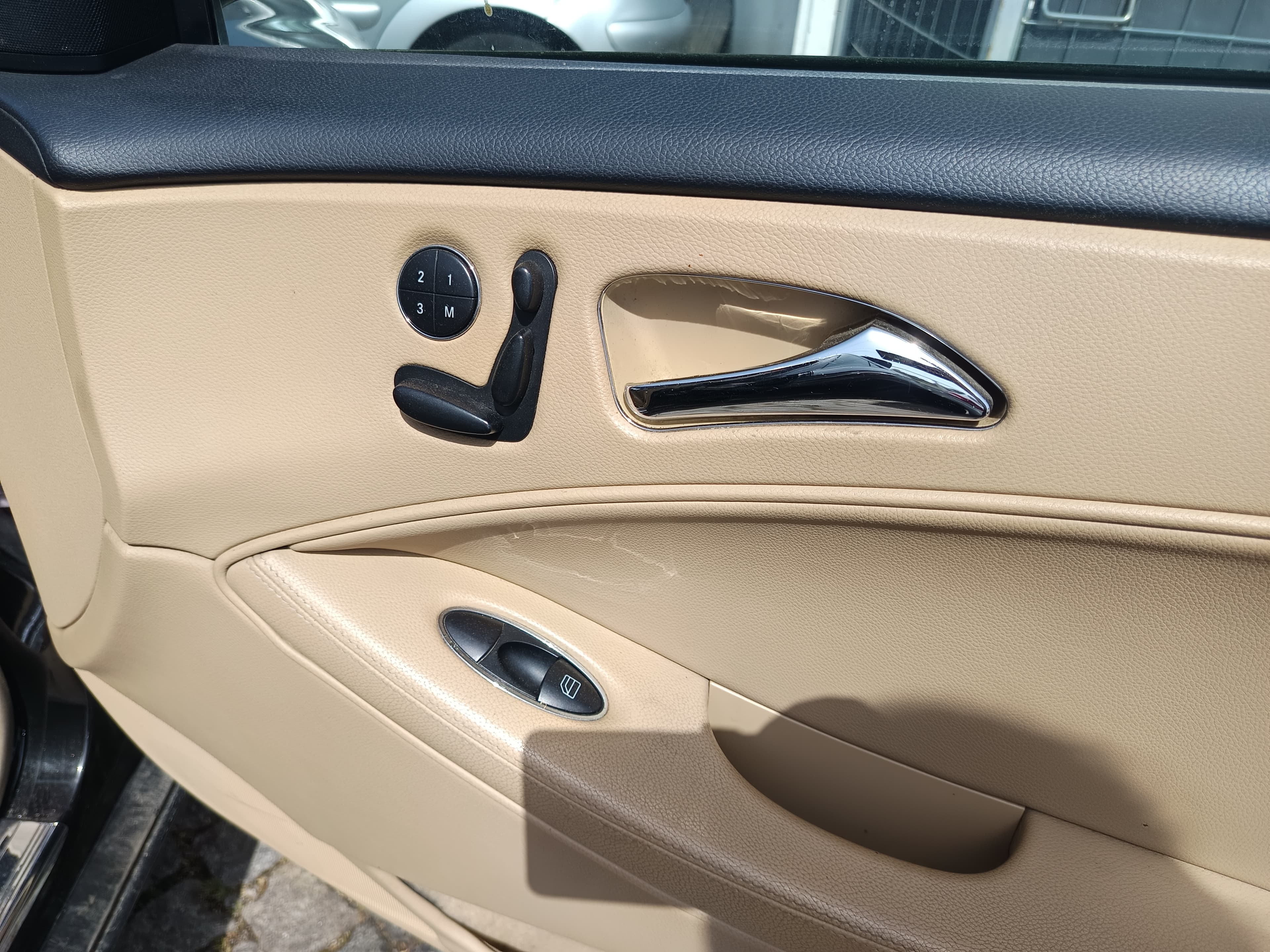Mercedes-Benz CLS 320 · Ano 2008 — imagem 27