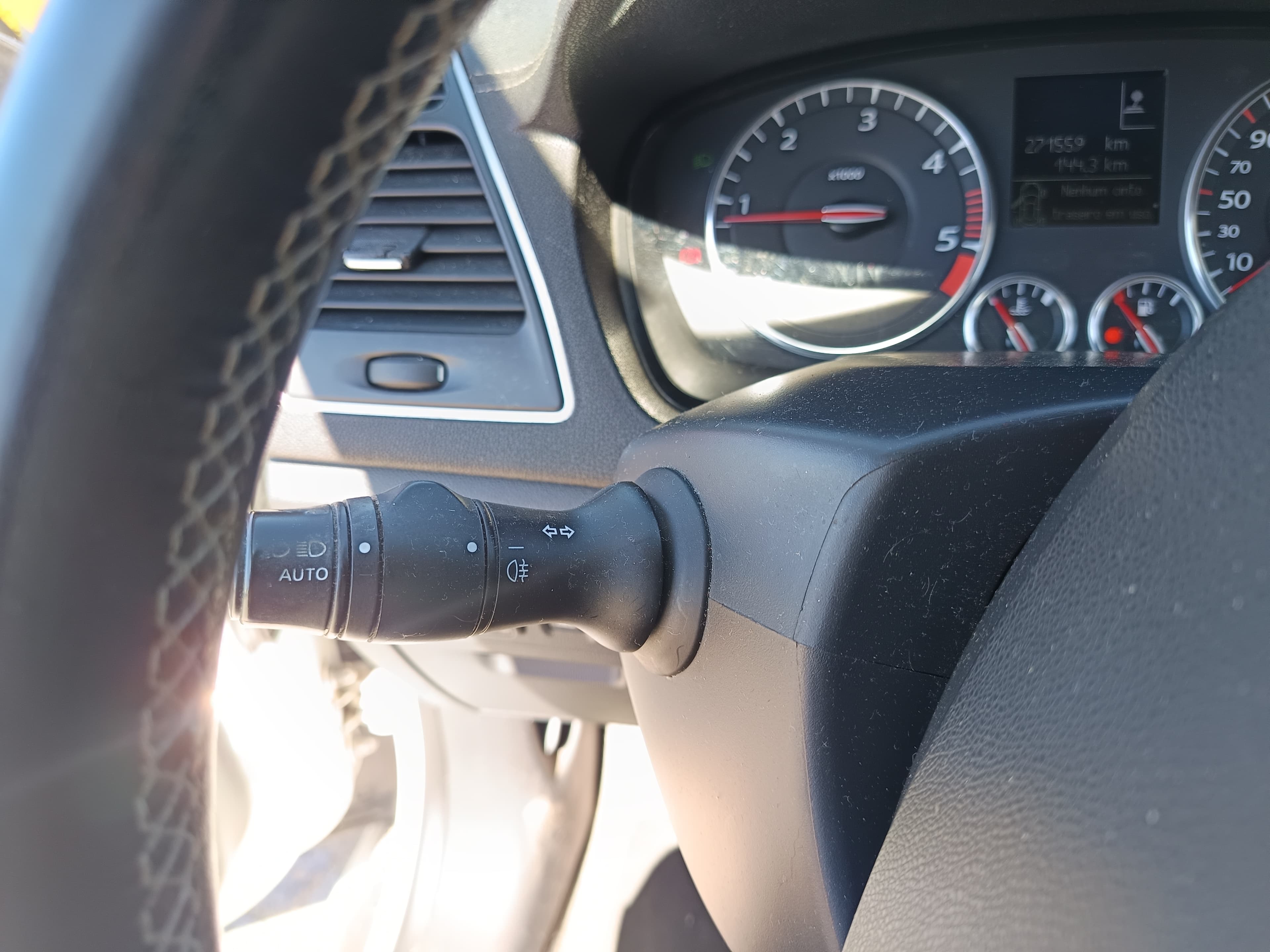 Renault Laguna · Ano 2014 — image 42