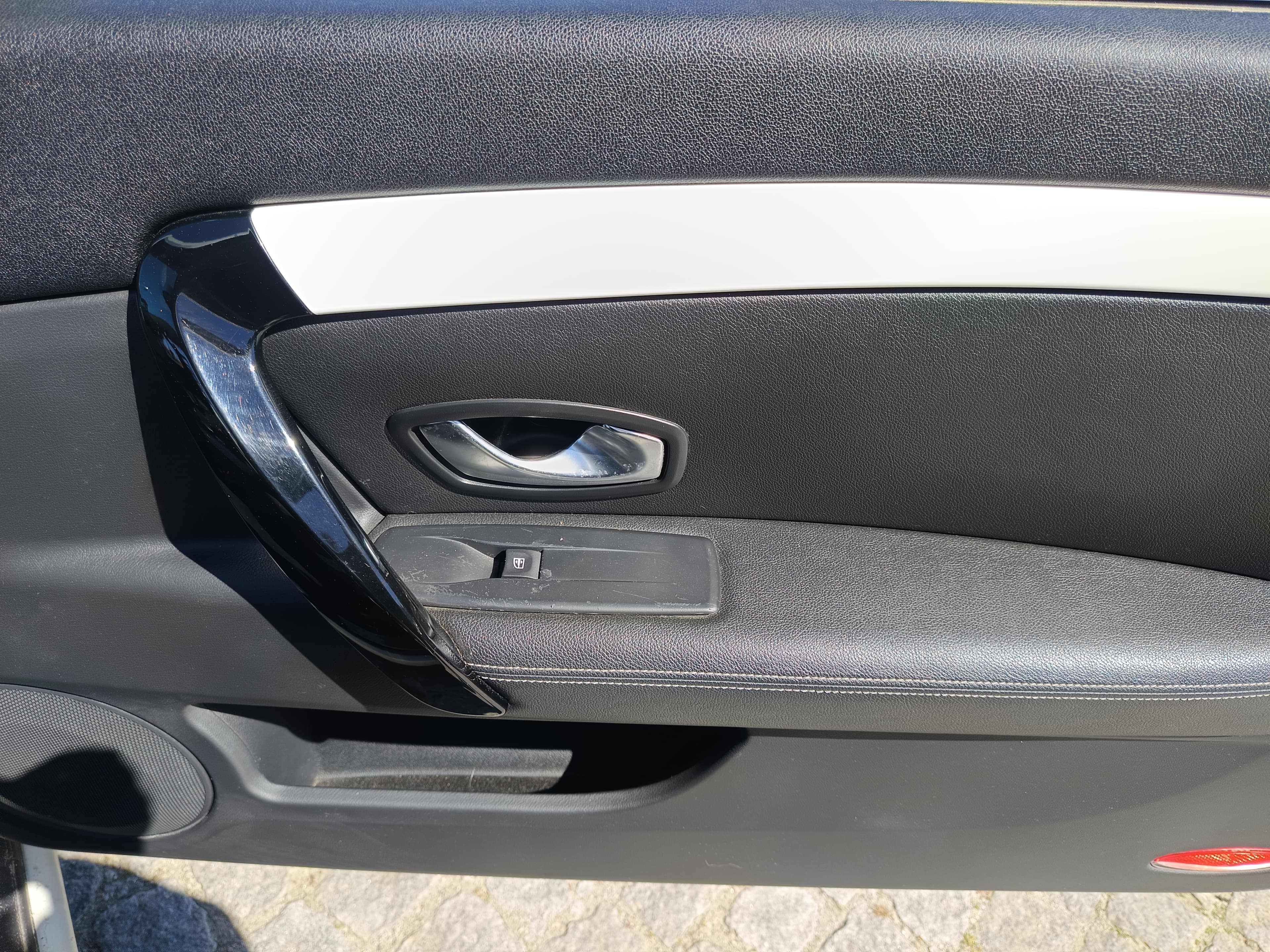 Renault Laguna · Ano 2014 — image 25