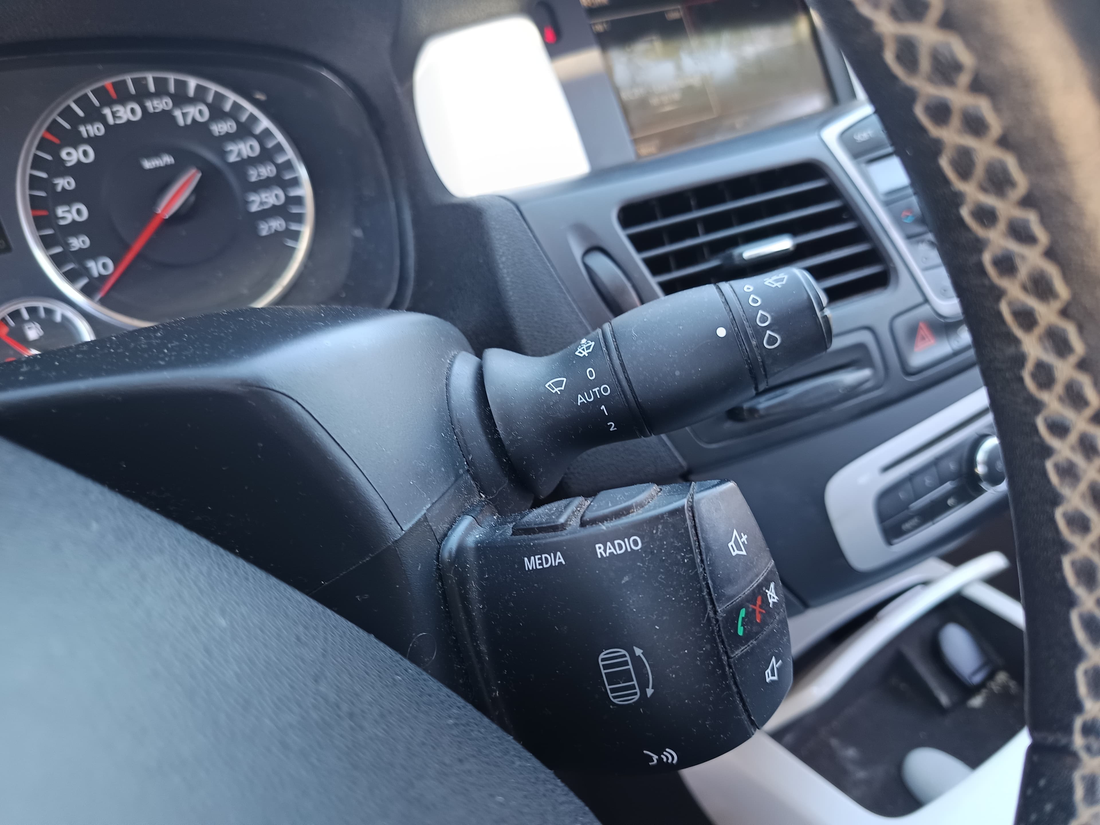 Renault Laguna · Ano 2014 — image 41