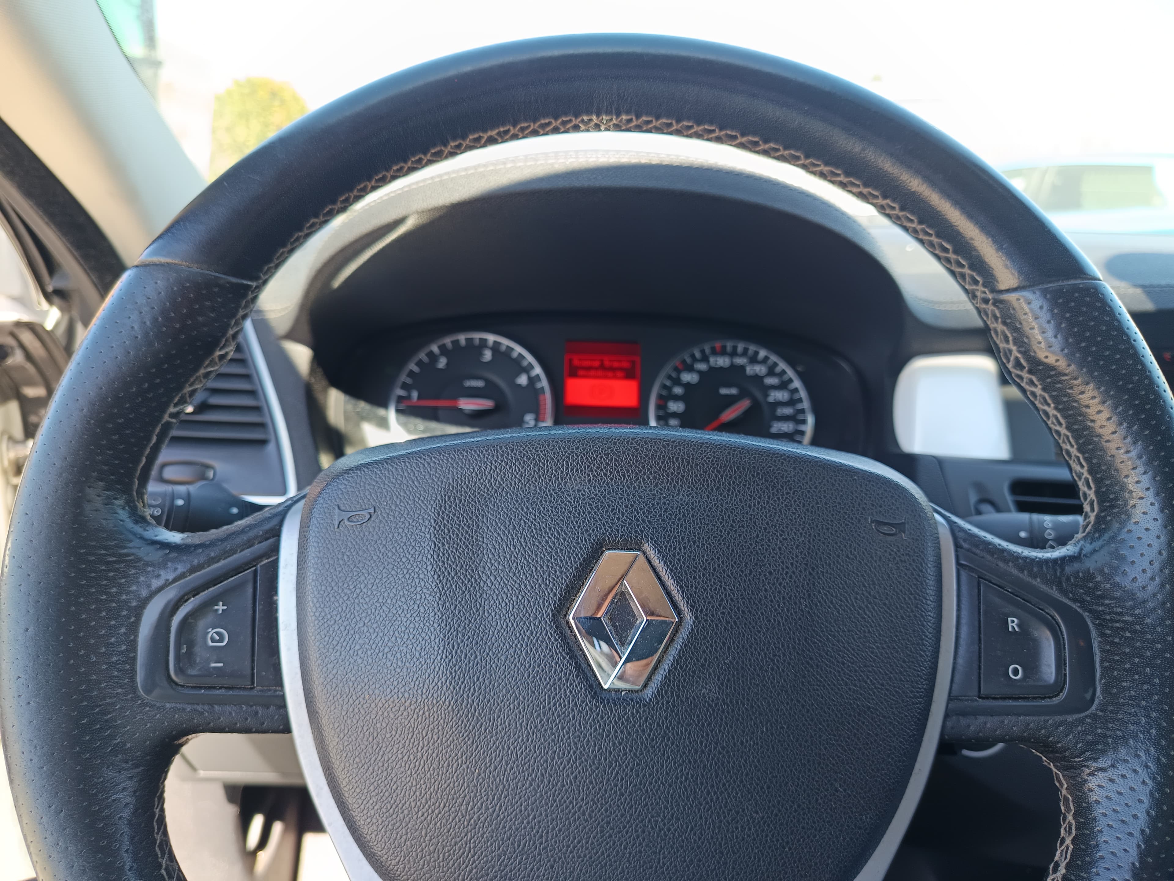 Renault Laguna · Ano 2014 — image 39