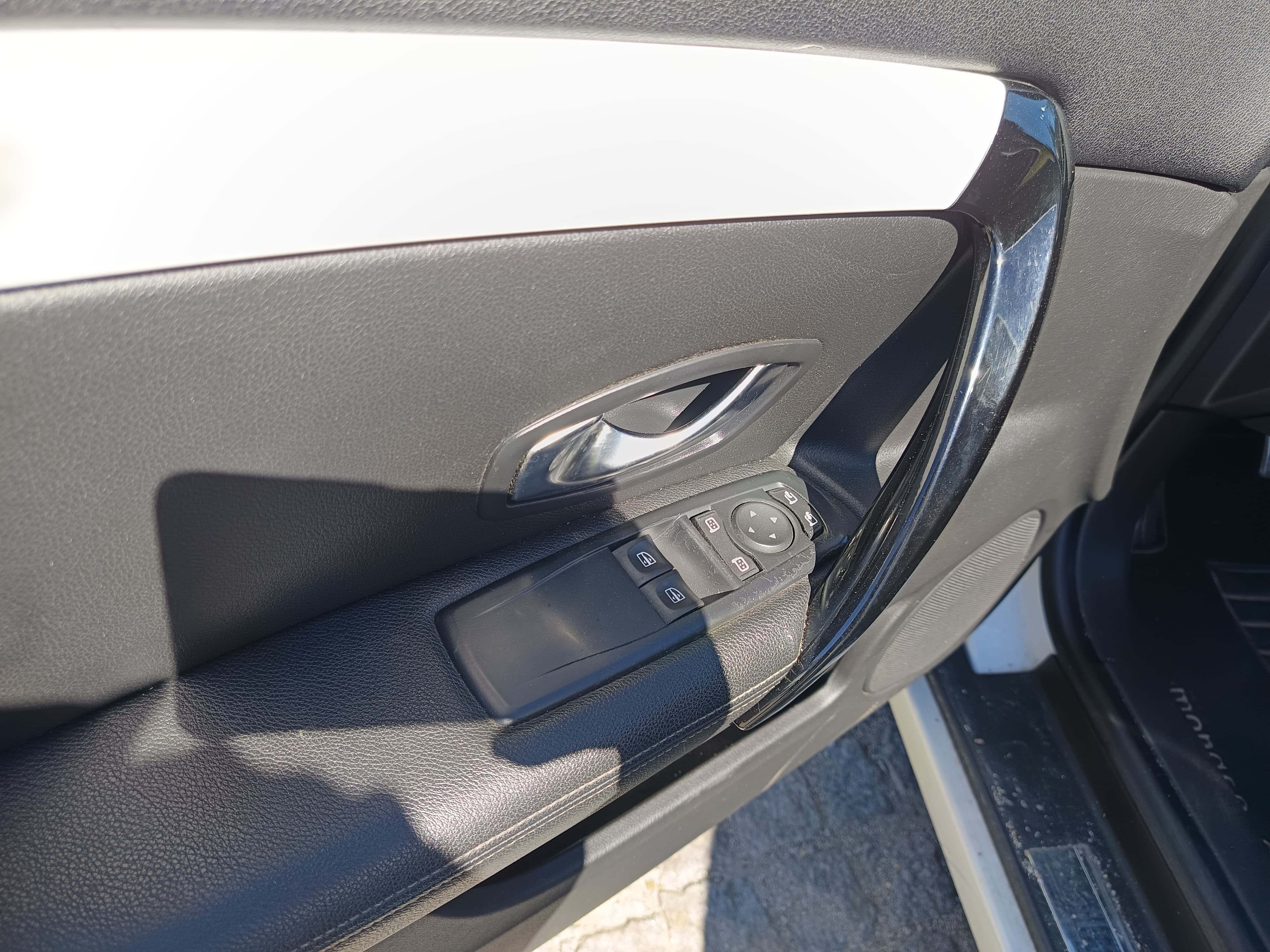 Renault Laguna · Ano 2014 — image 30