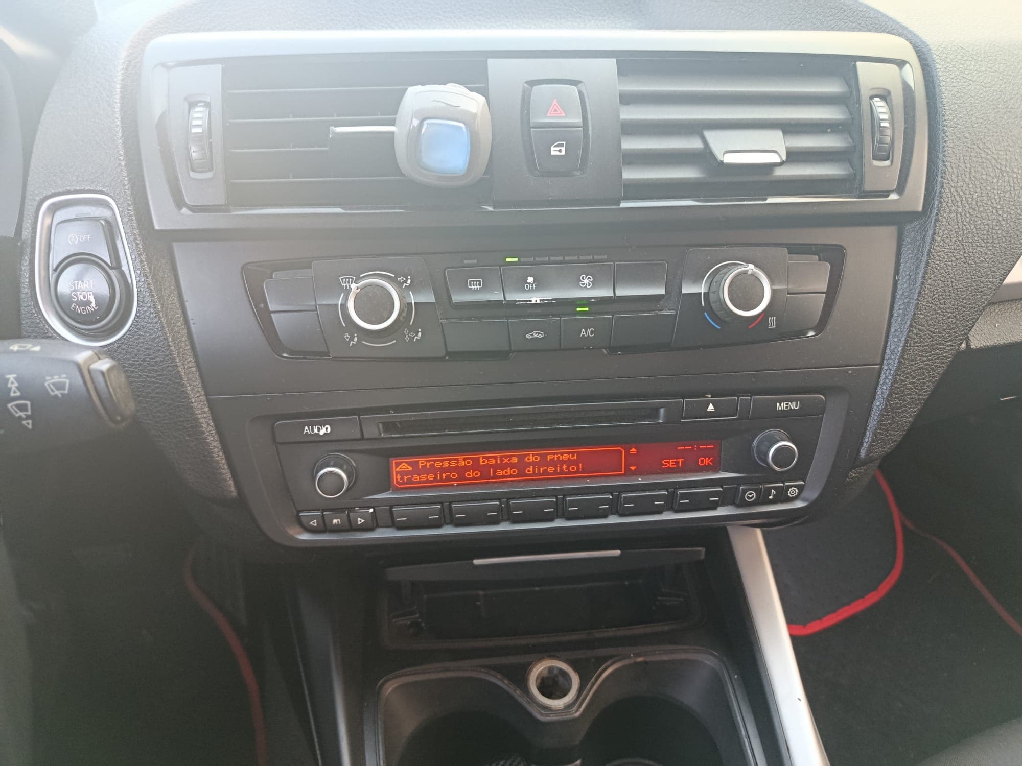 BMW 116 D · Ano 2013 — imagem 16