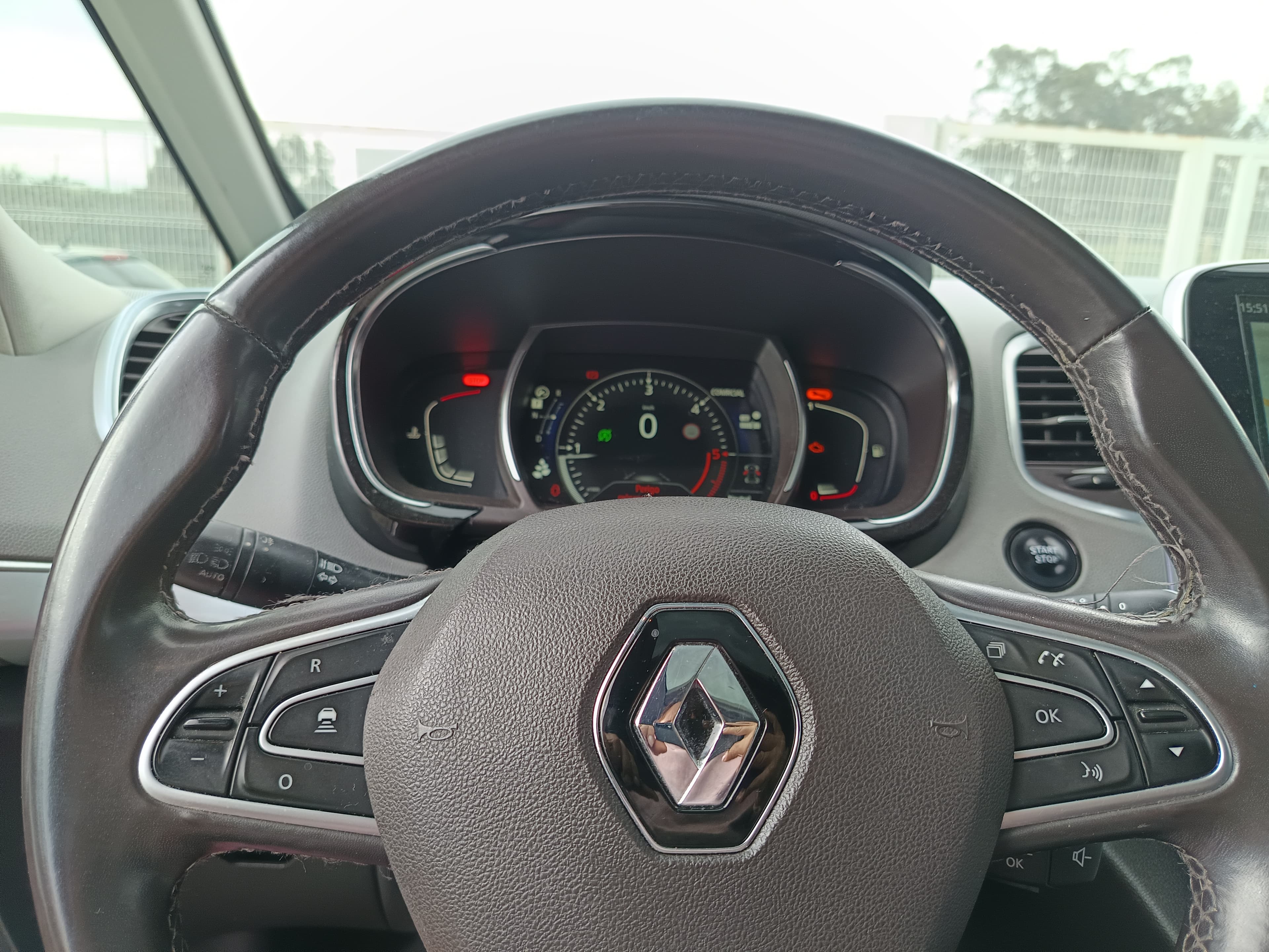 Renault Espace · Ano 2016 — image 43
