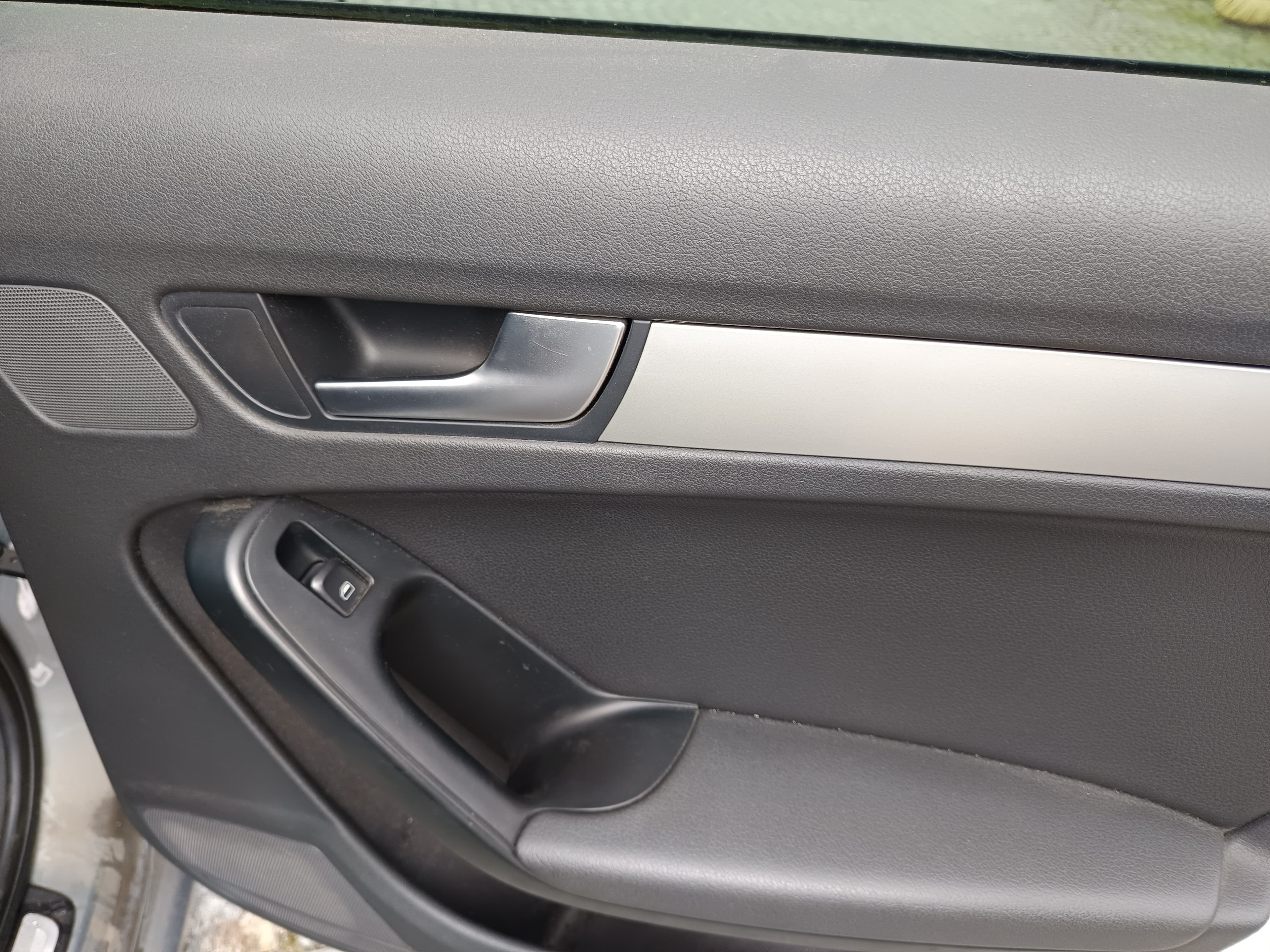 Audi A4 · Year 2008 — image 23