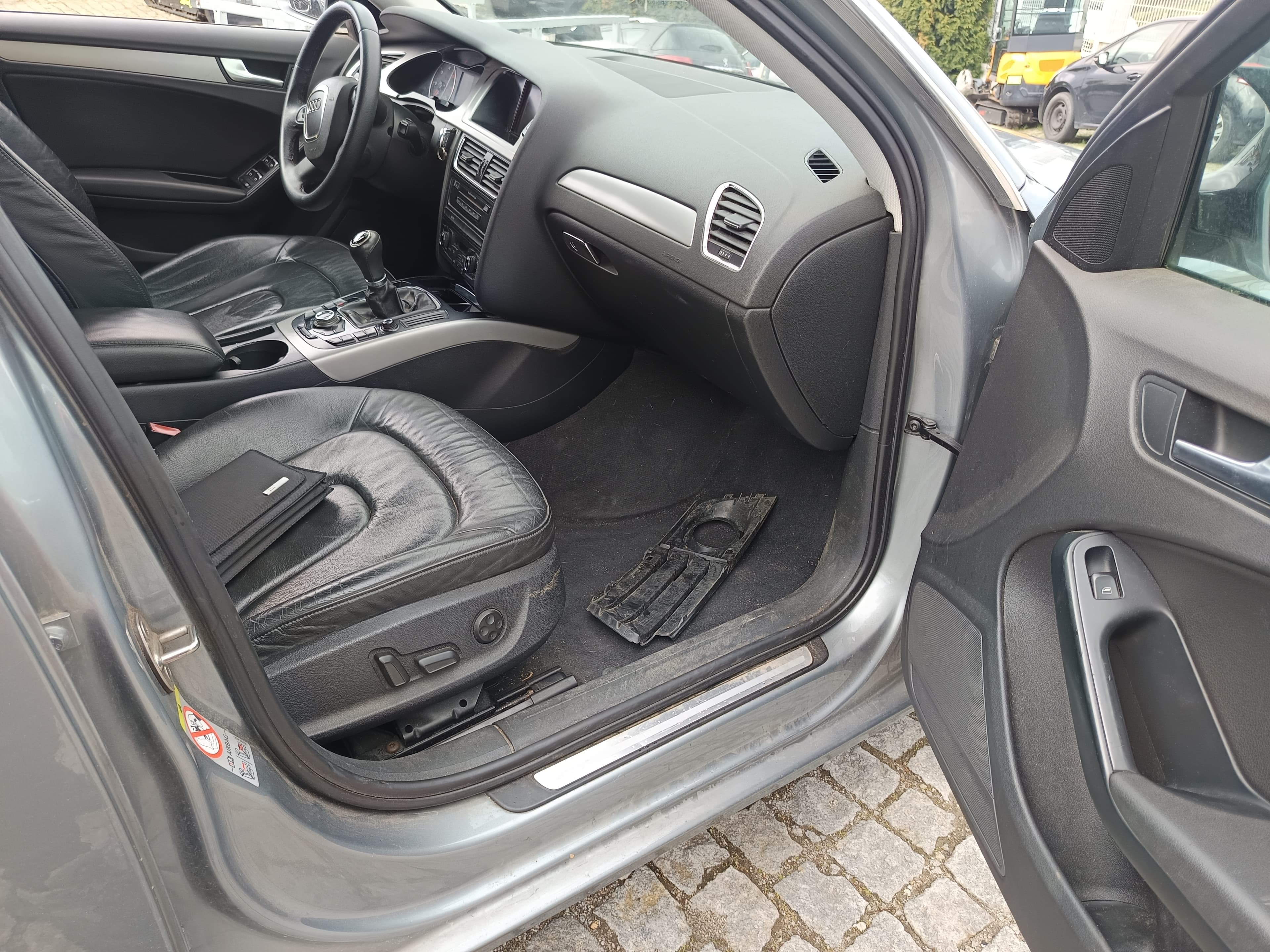 Audi A4 · Year 2008 — image 25