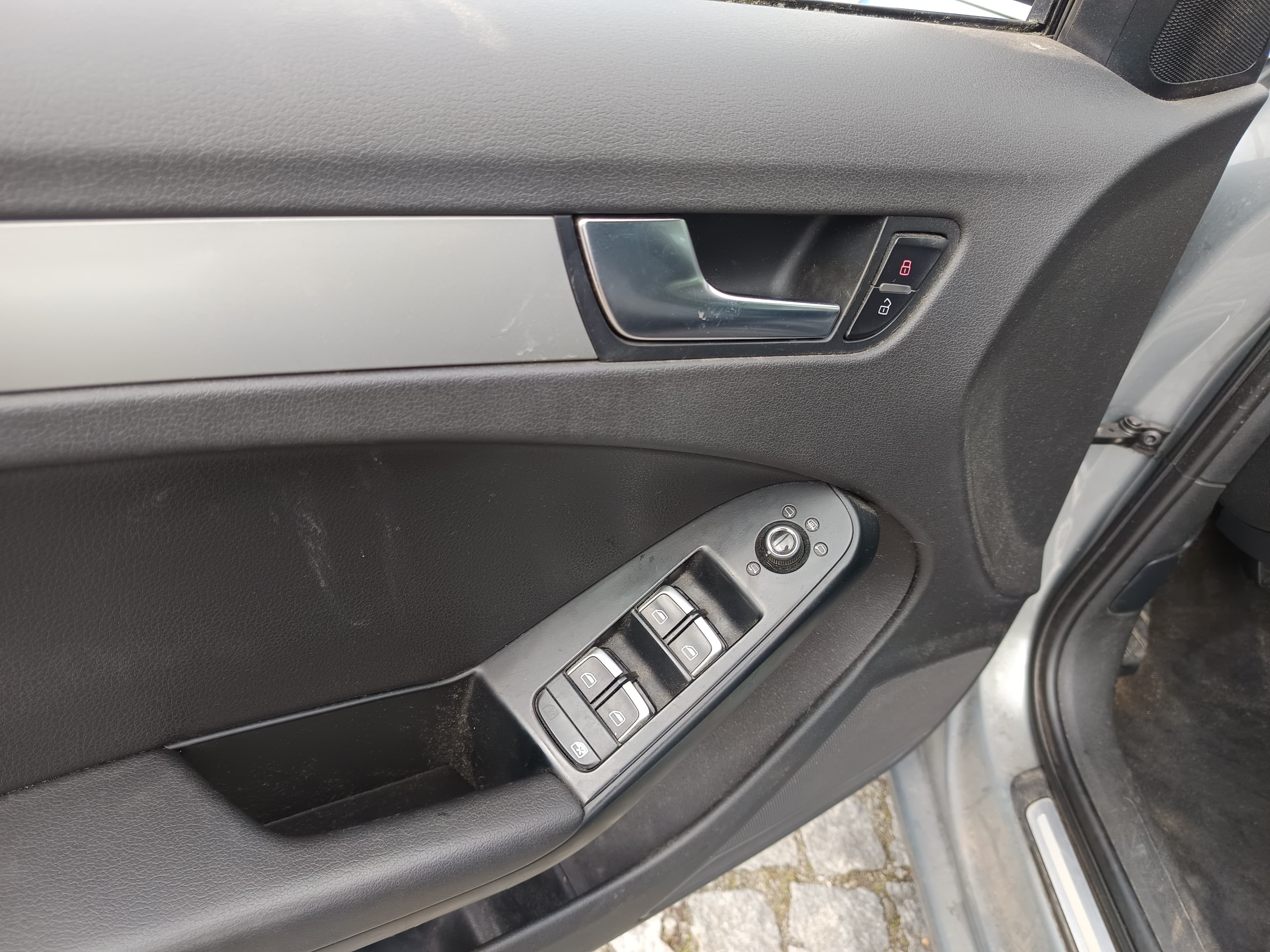 Audi A4 · Year 2008 — image 32