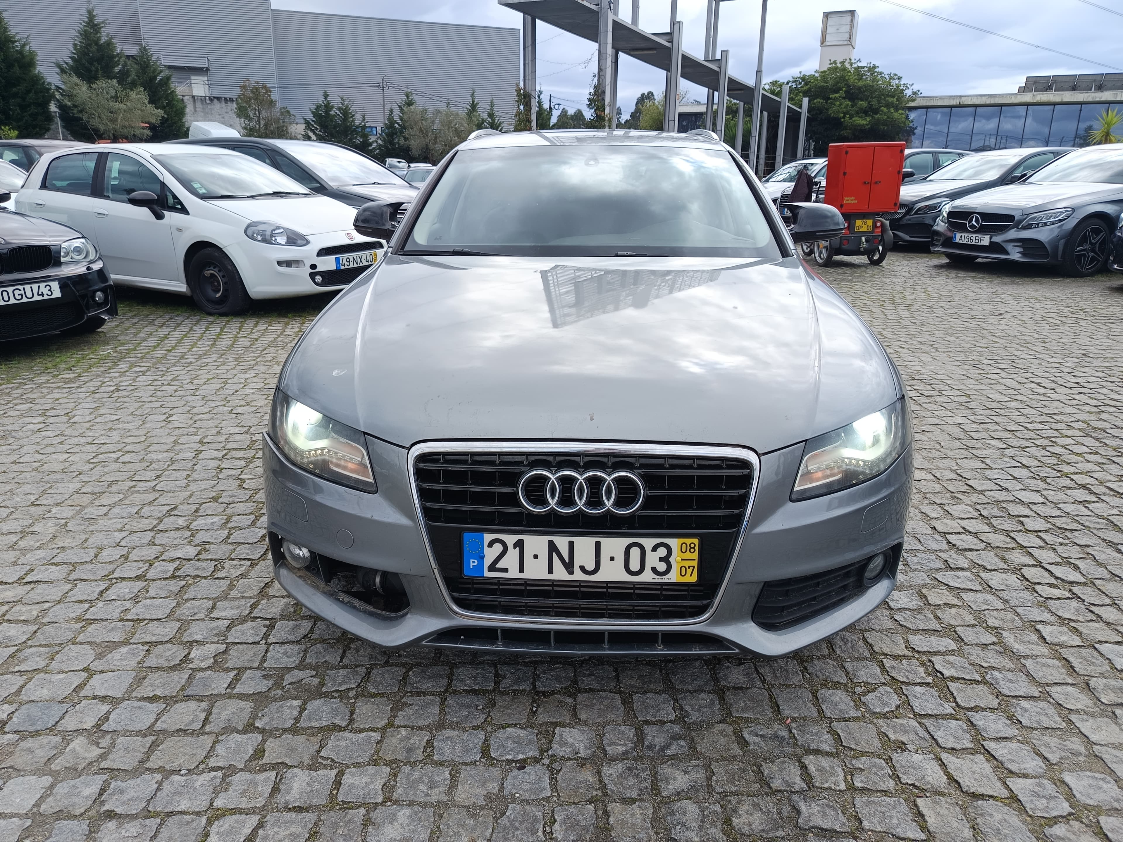 Audi A4 · Year 2008 — image 2