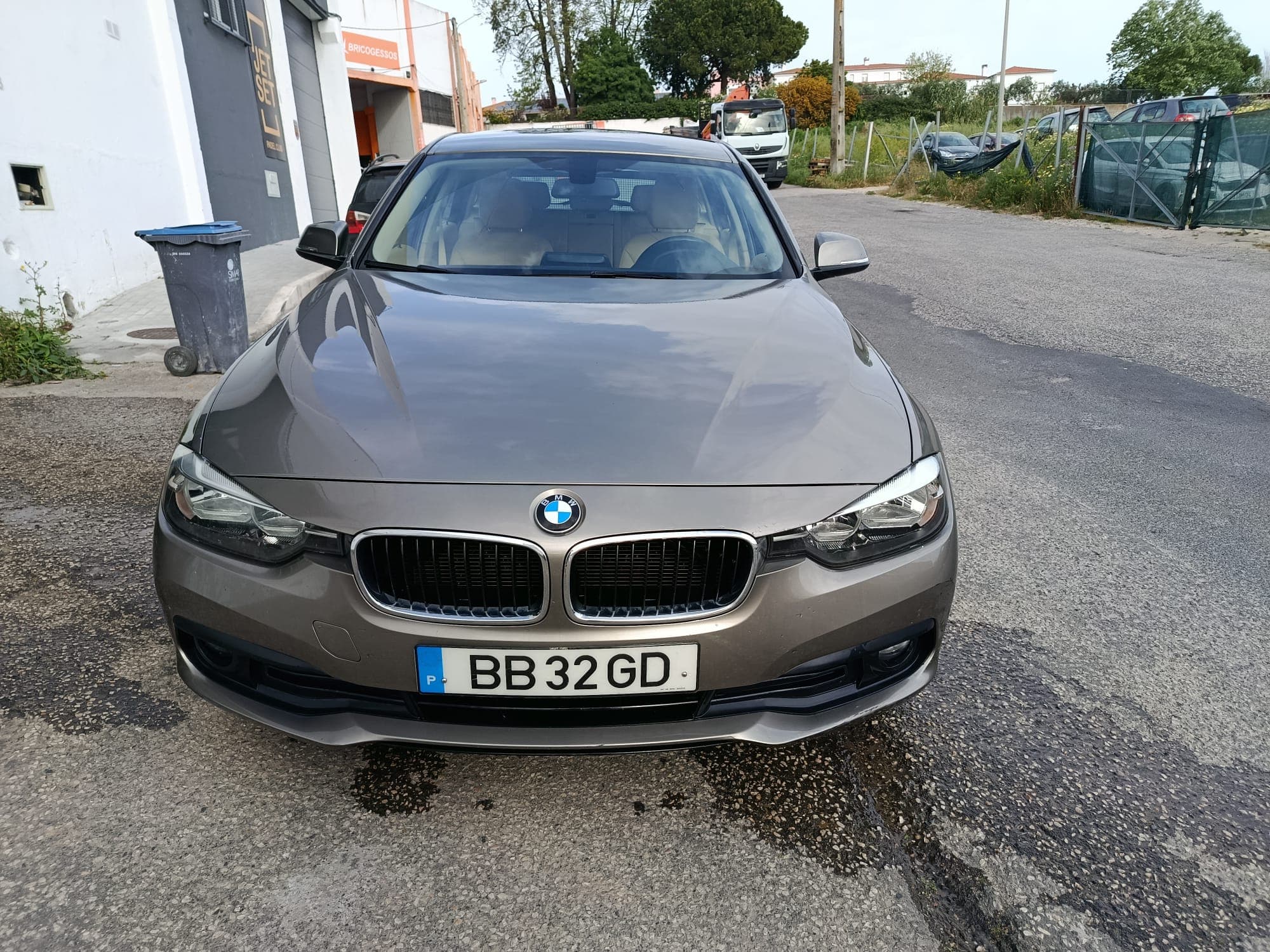 BMW 316d - 2017 — imagen 2