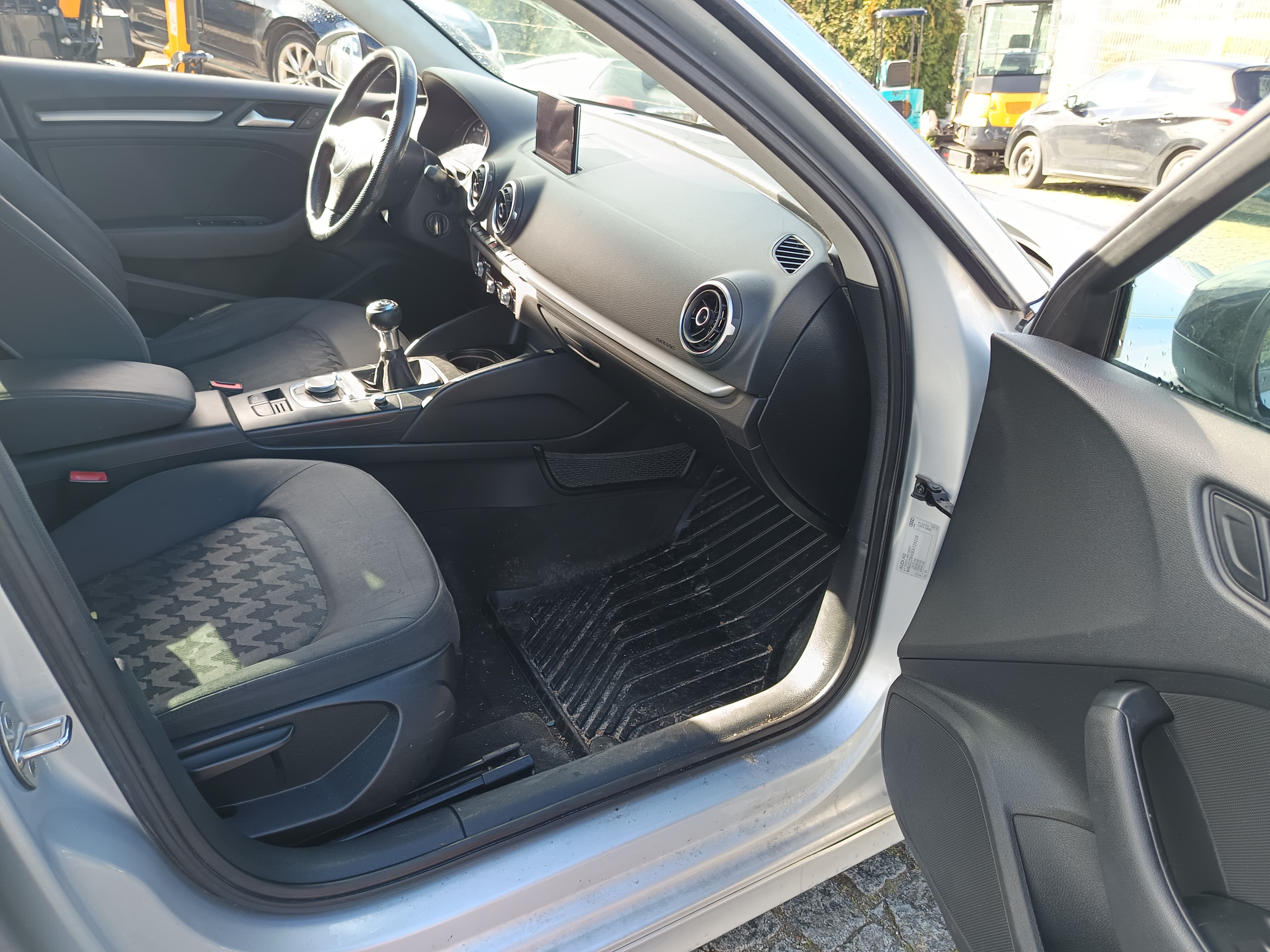 Audi A3 · Ano 2014 — image 26