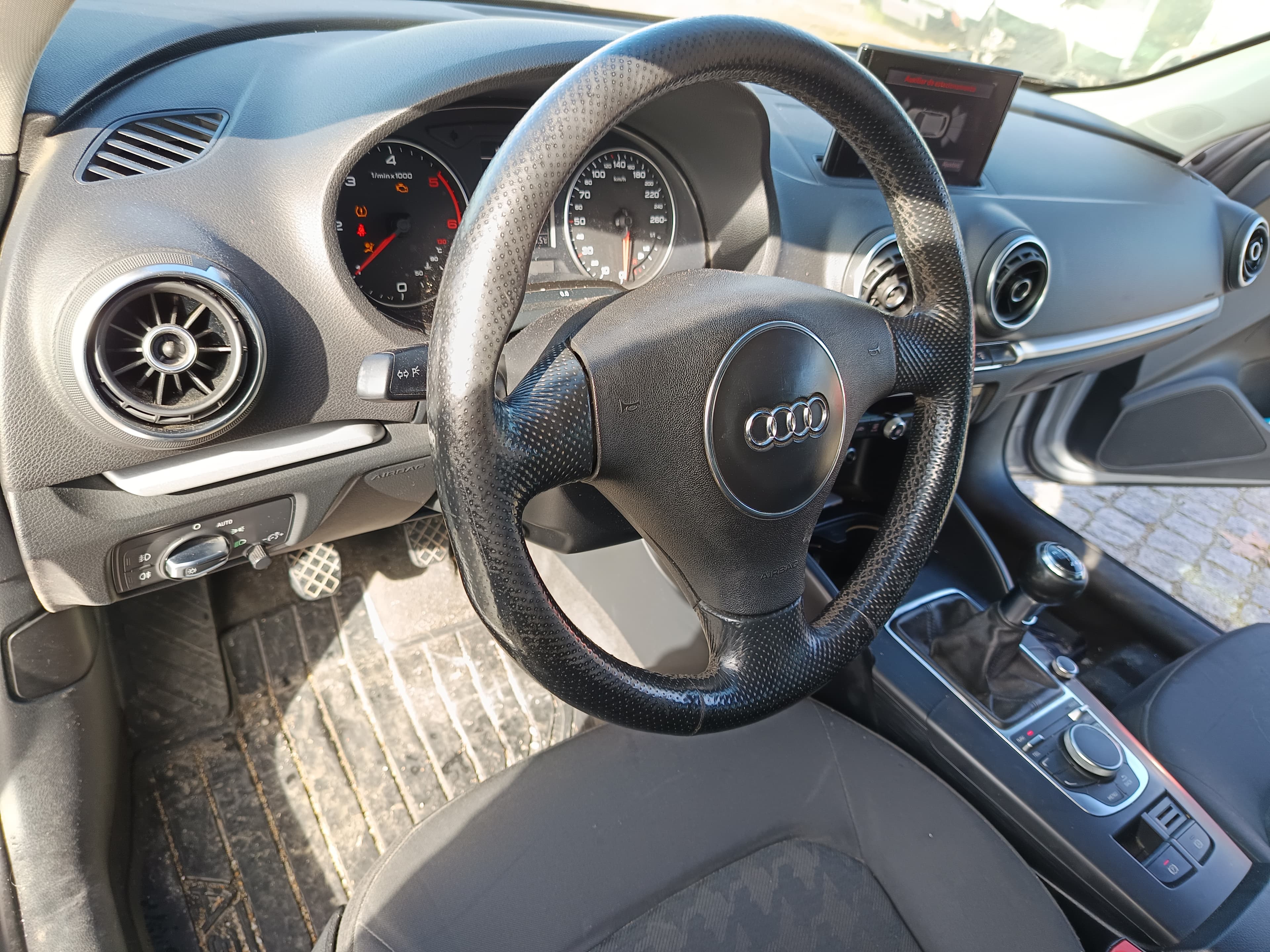 Audi A3 · Ano 2014 — image 37