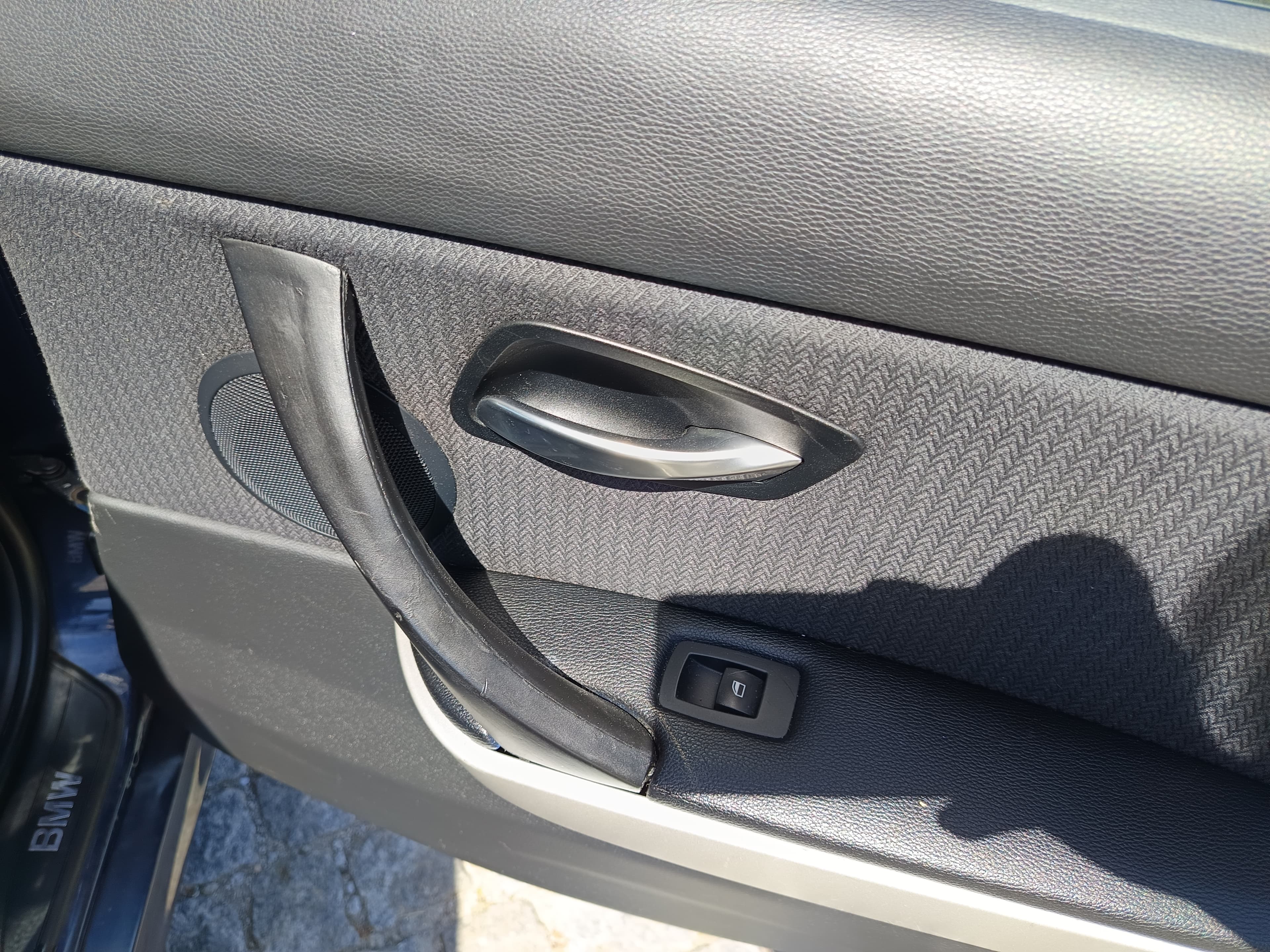 BMW 320d · Ano 2010 — image 21