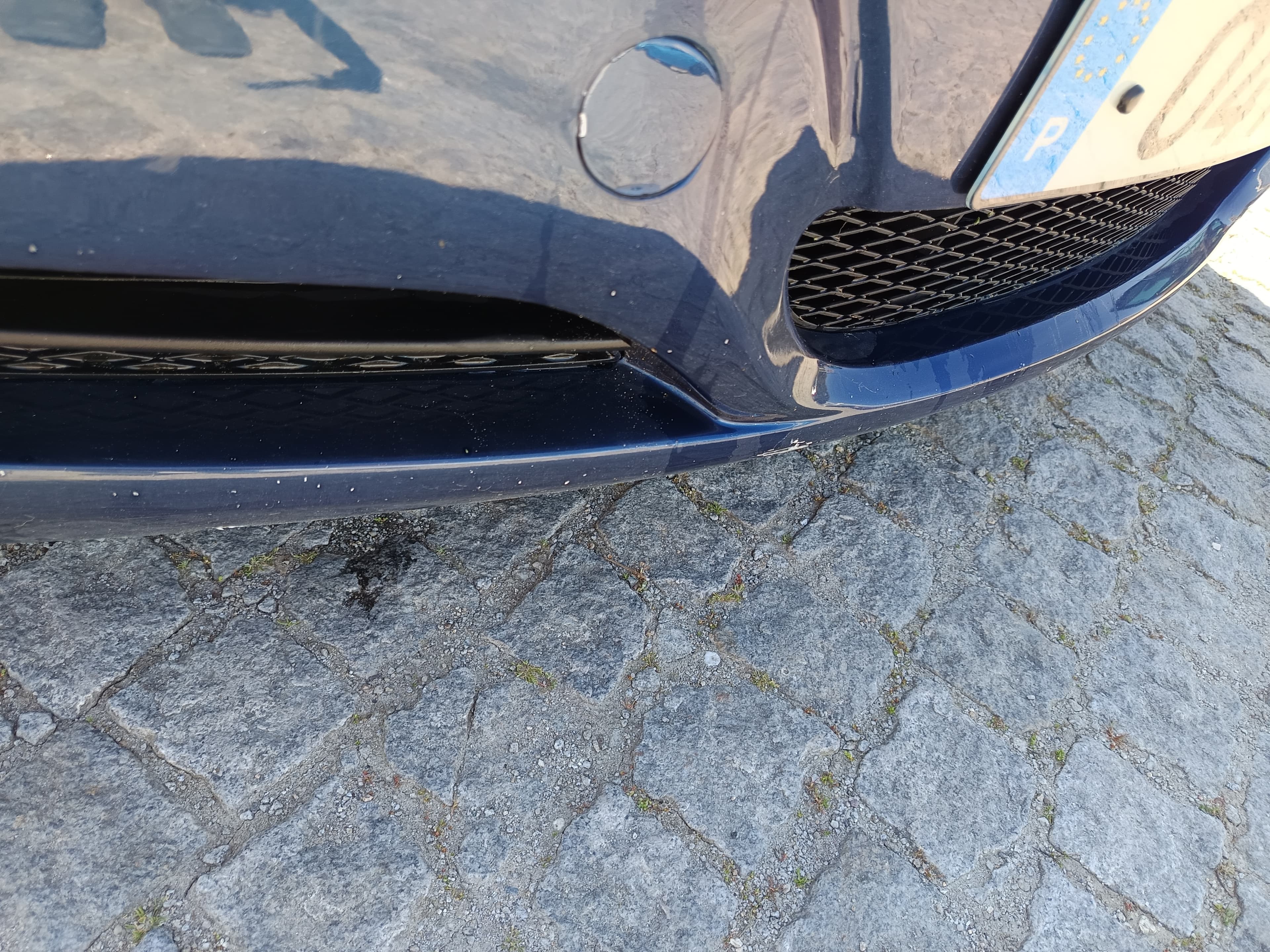 BMW 320d · Ano 2010 — image 14