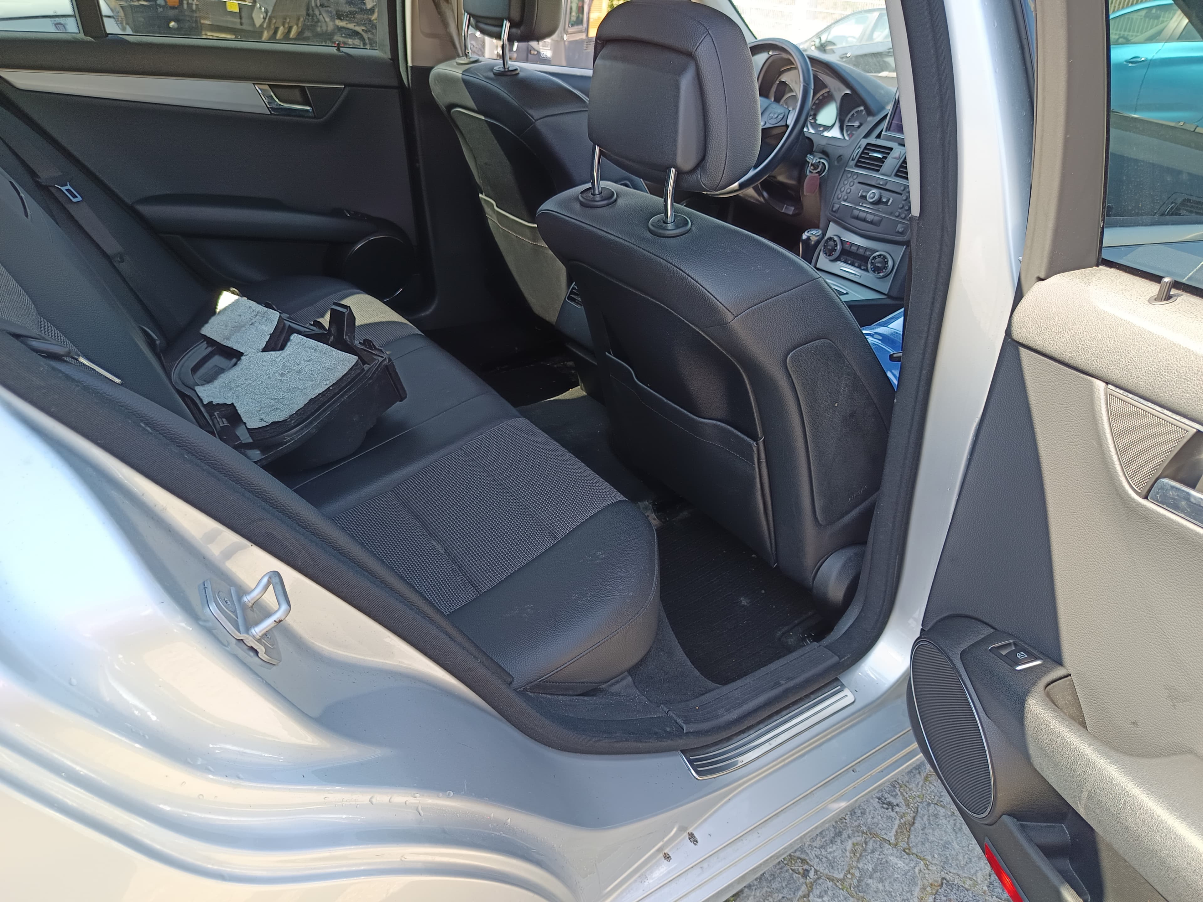 Mercedes-Benz C200 Avantgard · Ano 2010 — imagem 22