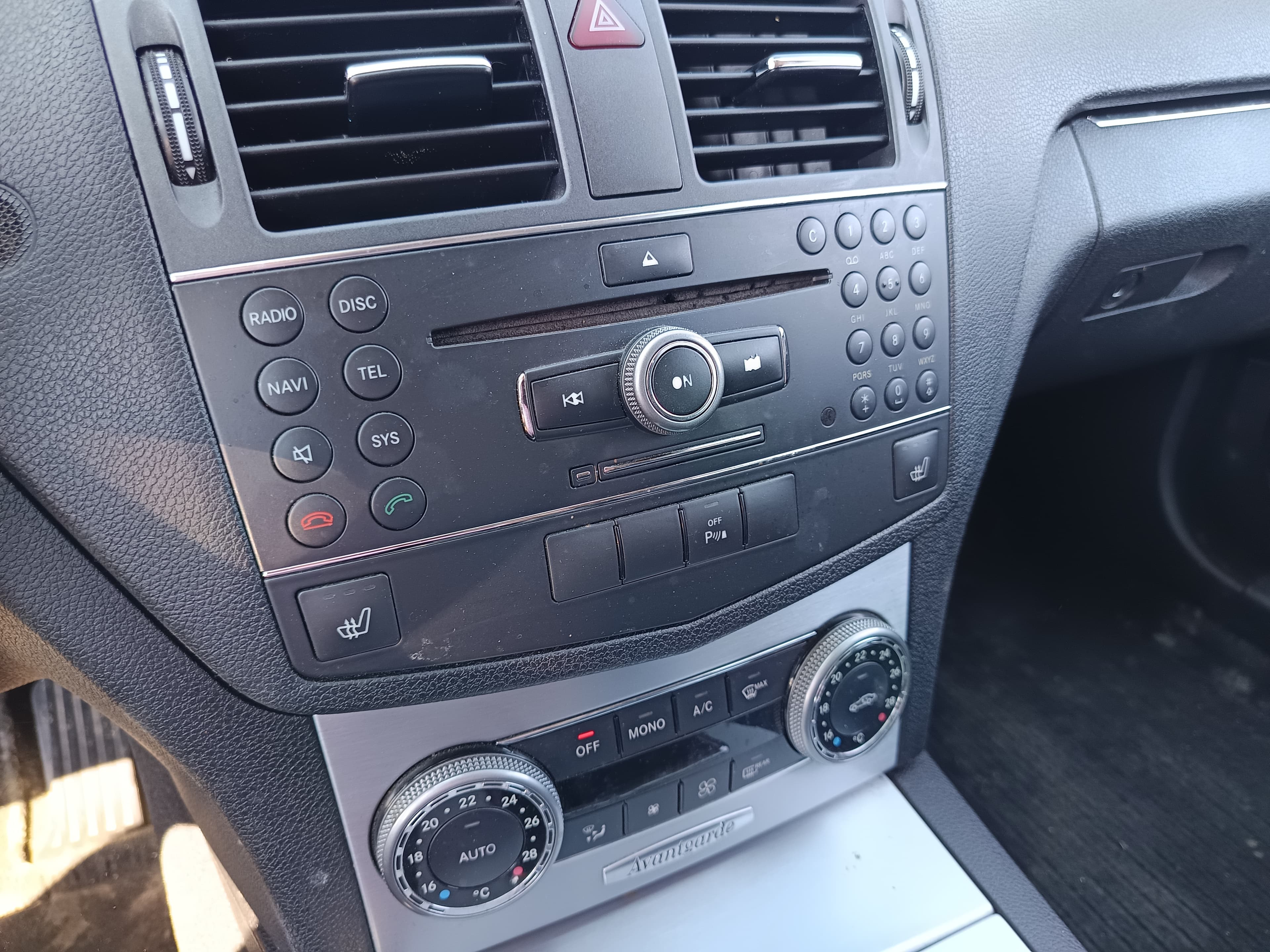 Mercedes-Benz C200 Avantgard · Ano 2010 — imagem 38