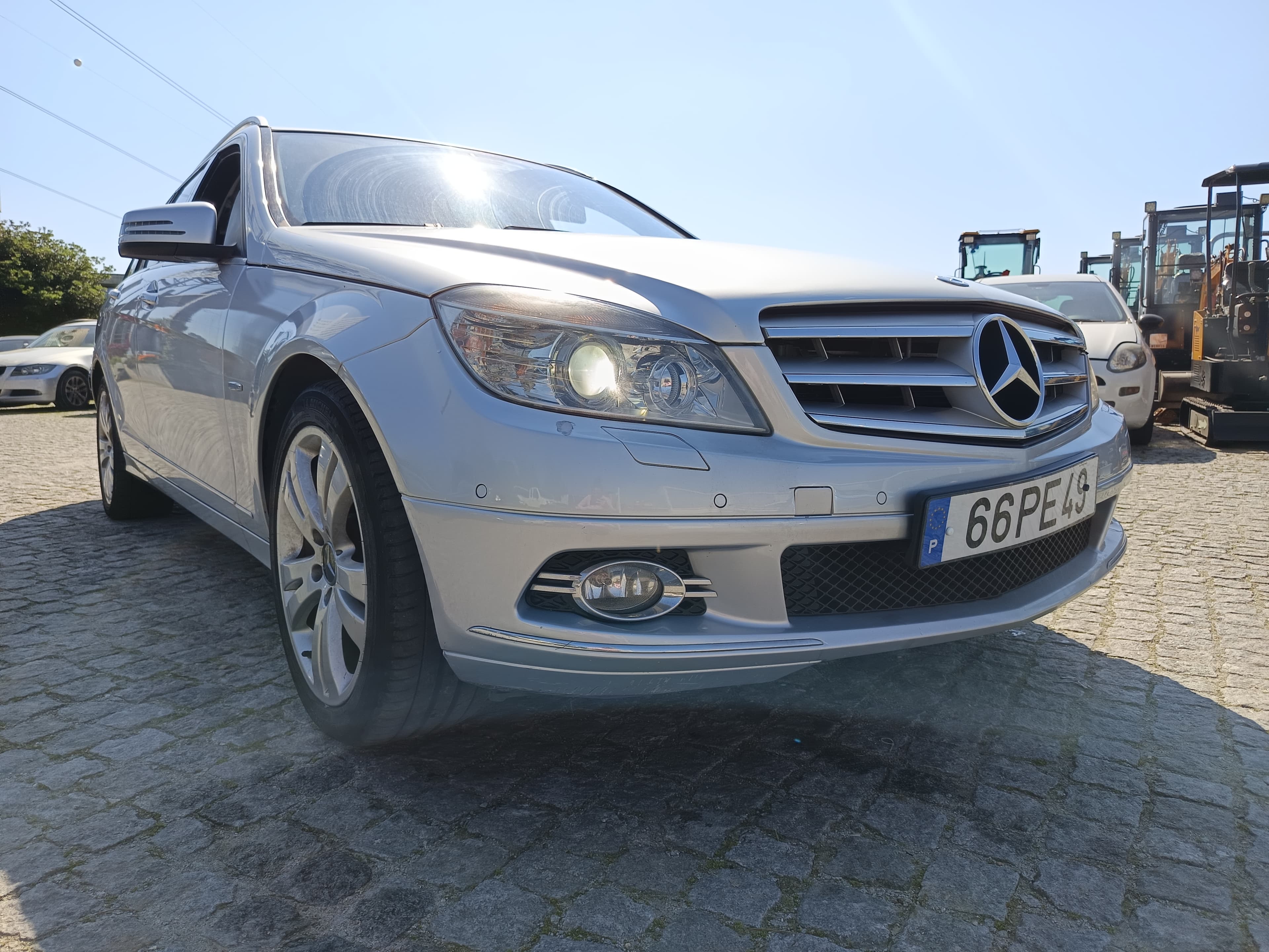 Mercedes-Benz C200 Avantgard · Ano 2010 — imagem 4