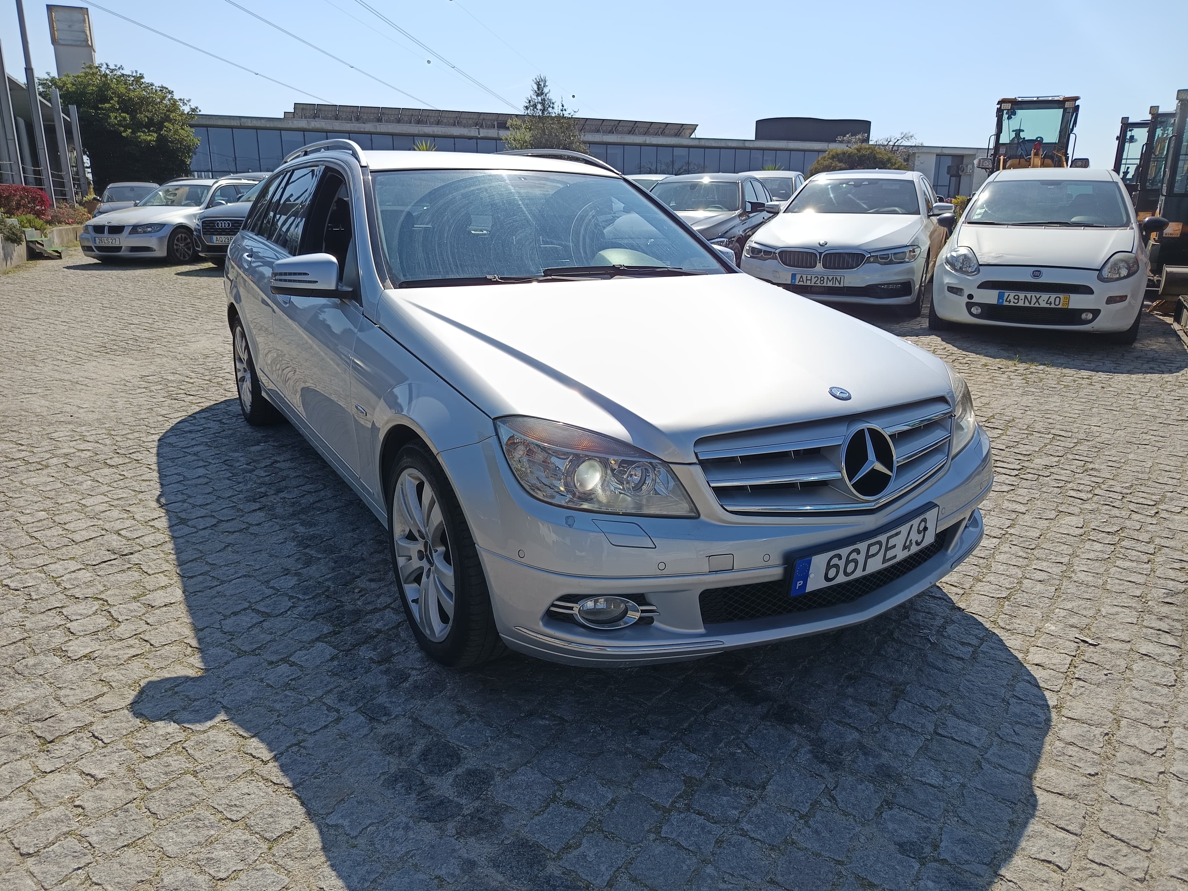 Mercedes-Benz C200 Avantgard · Ano 2010 — imagem 3