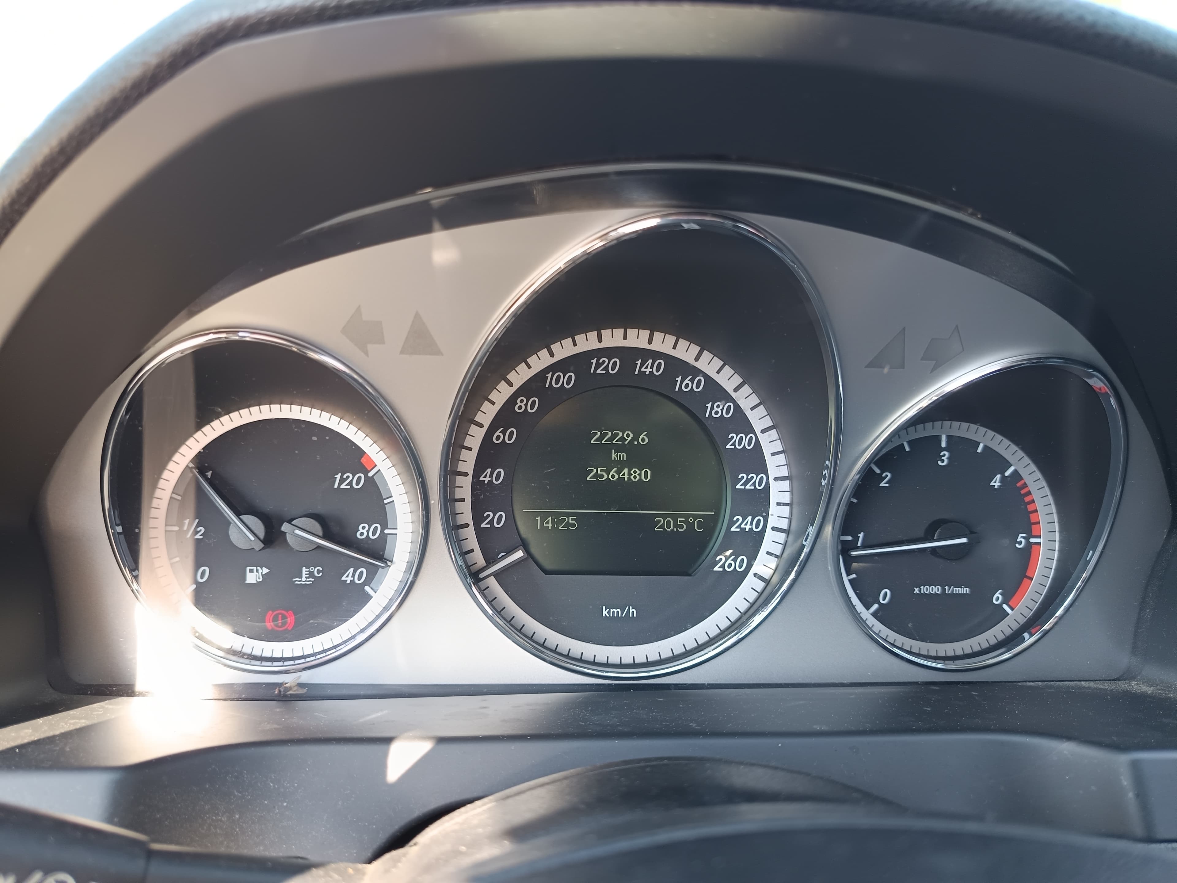 Mercedes-Benz C200 Avantgard · Ano 2010 — imagem 43