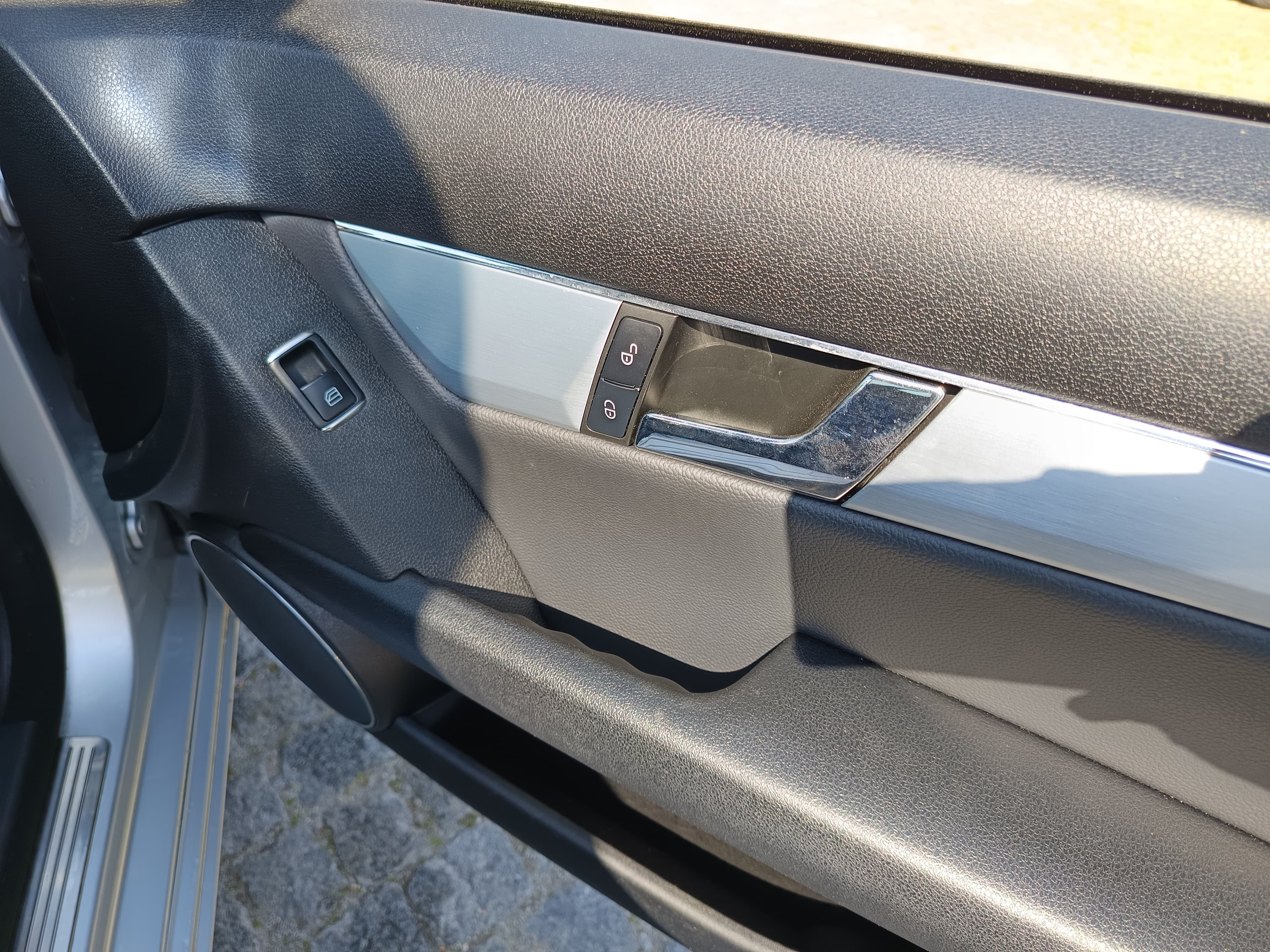 Mercedes-Benz C200 Avantgard · Ano 2010 — imagem 26