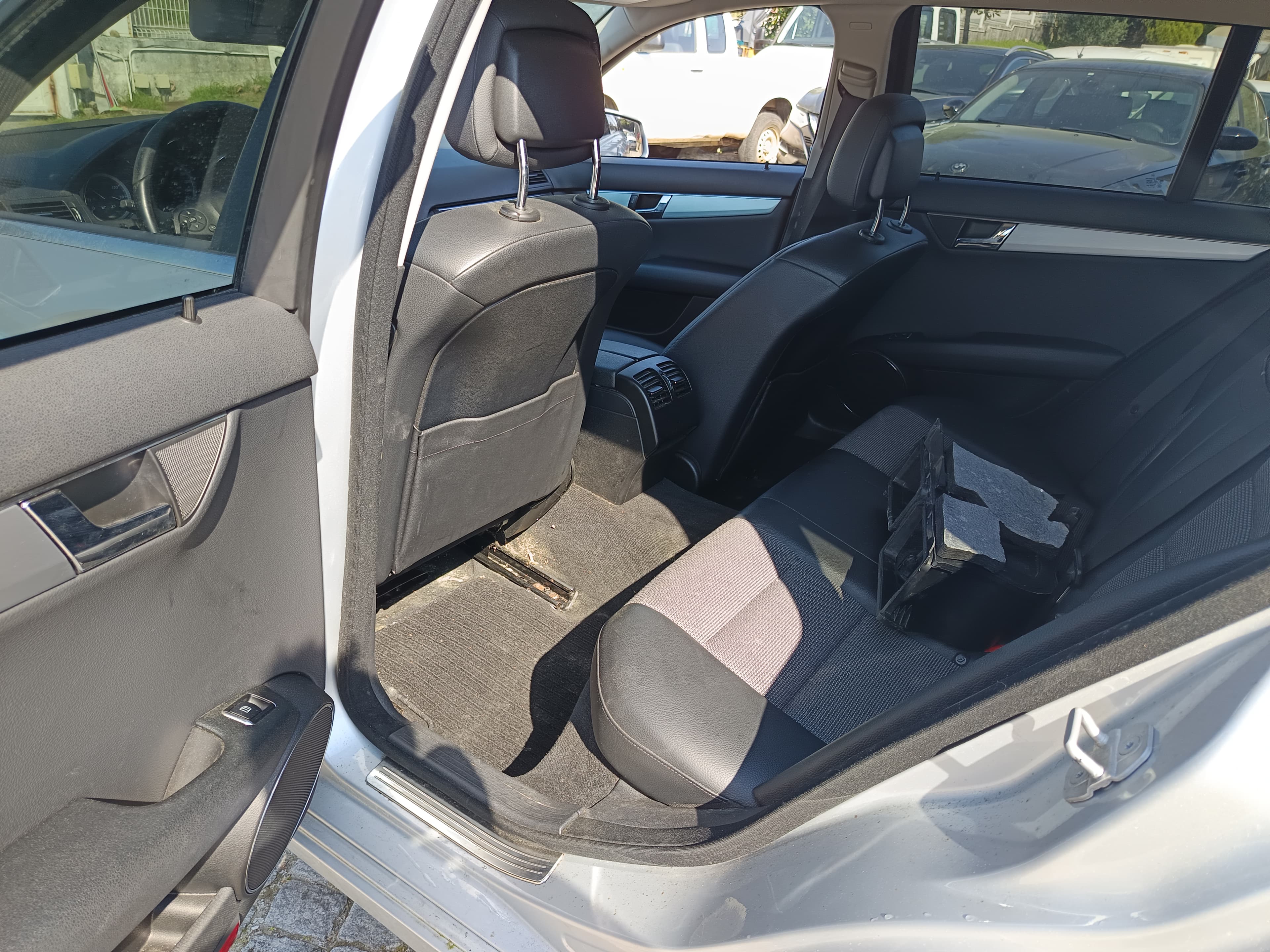 Mercedes-Benz C200 Avantgard · Ano 2010 — imagem 29