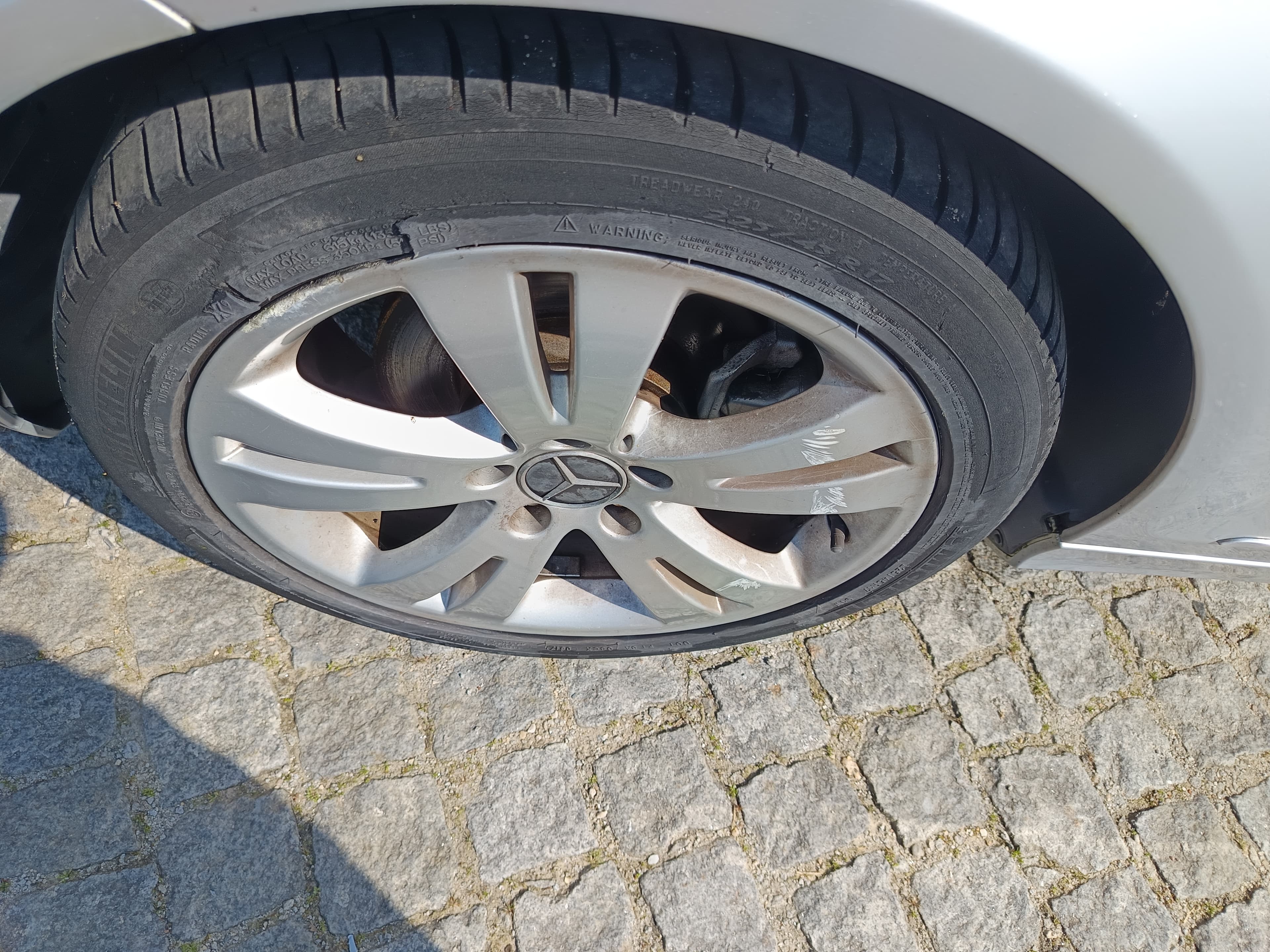 Mercedes-Benz C200 Avantgard · Ano 2010 — imagem 11