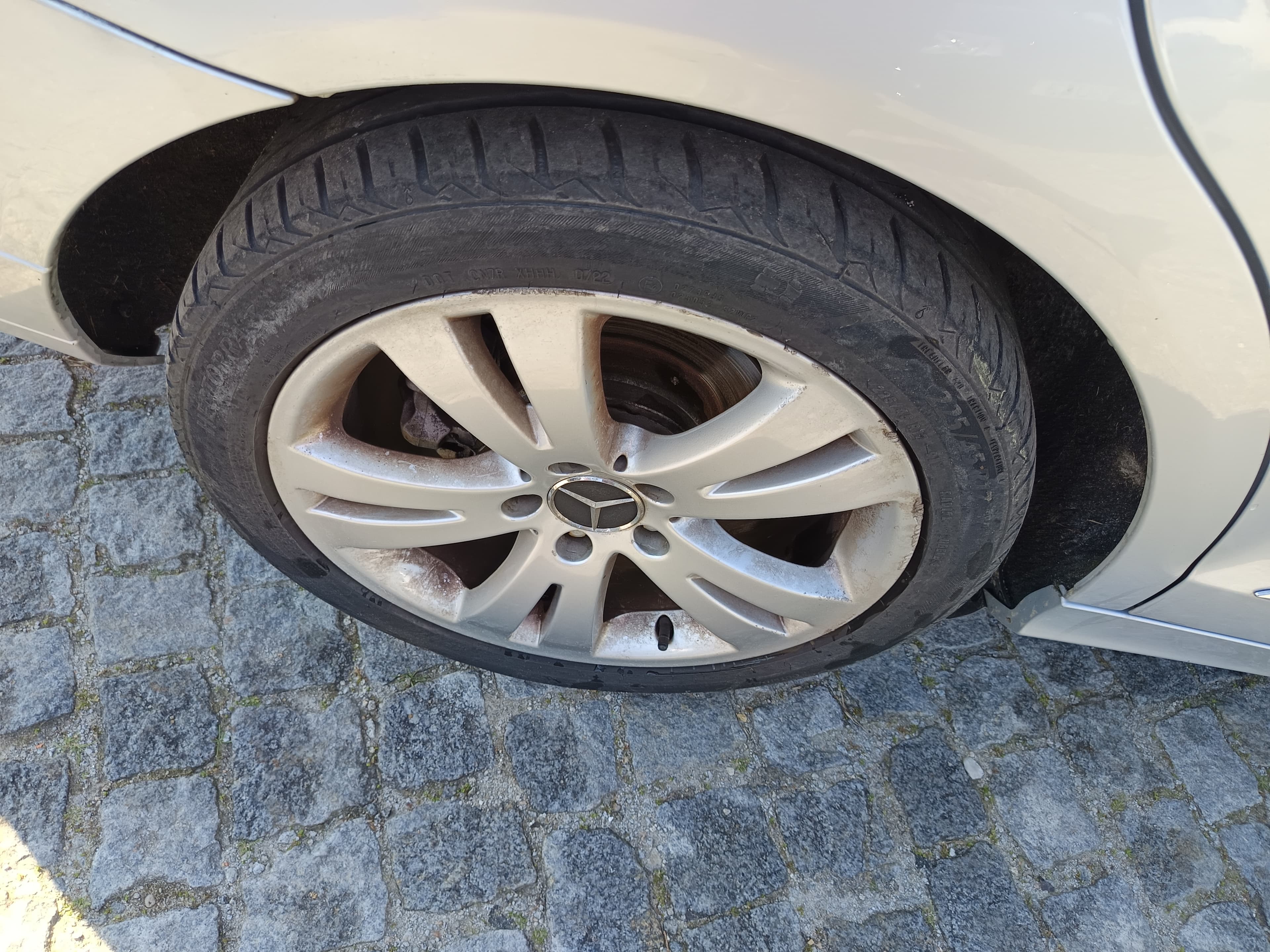 Mercedes-Benz C200 Avantgard · Ano 2010 — imagem 9