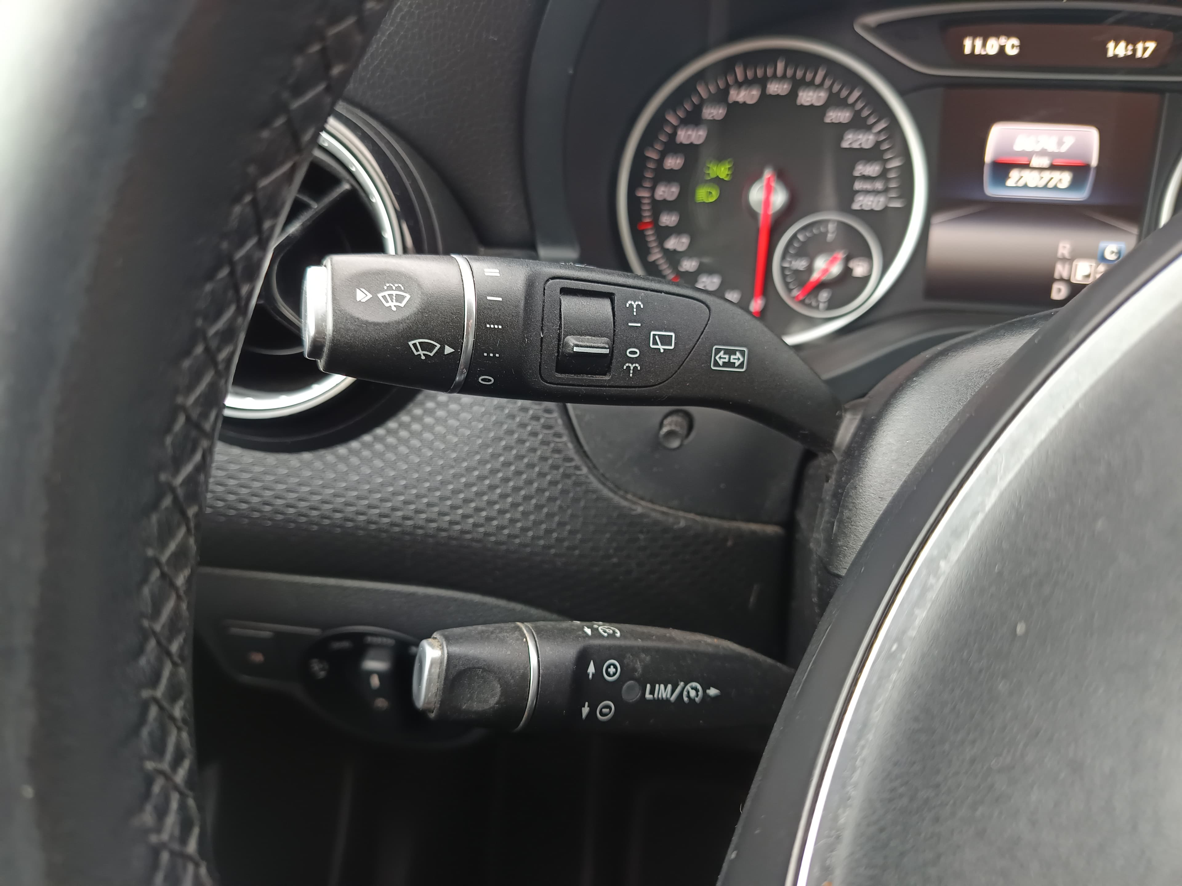 Mercedes-Benz A160 · Ano 2017 — imagem 20