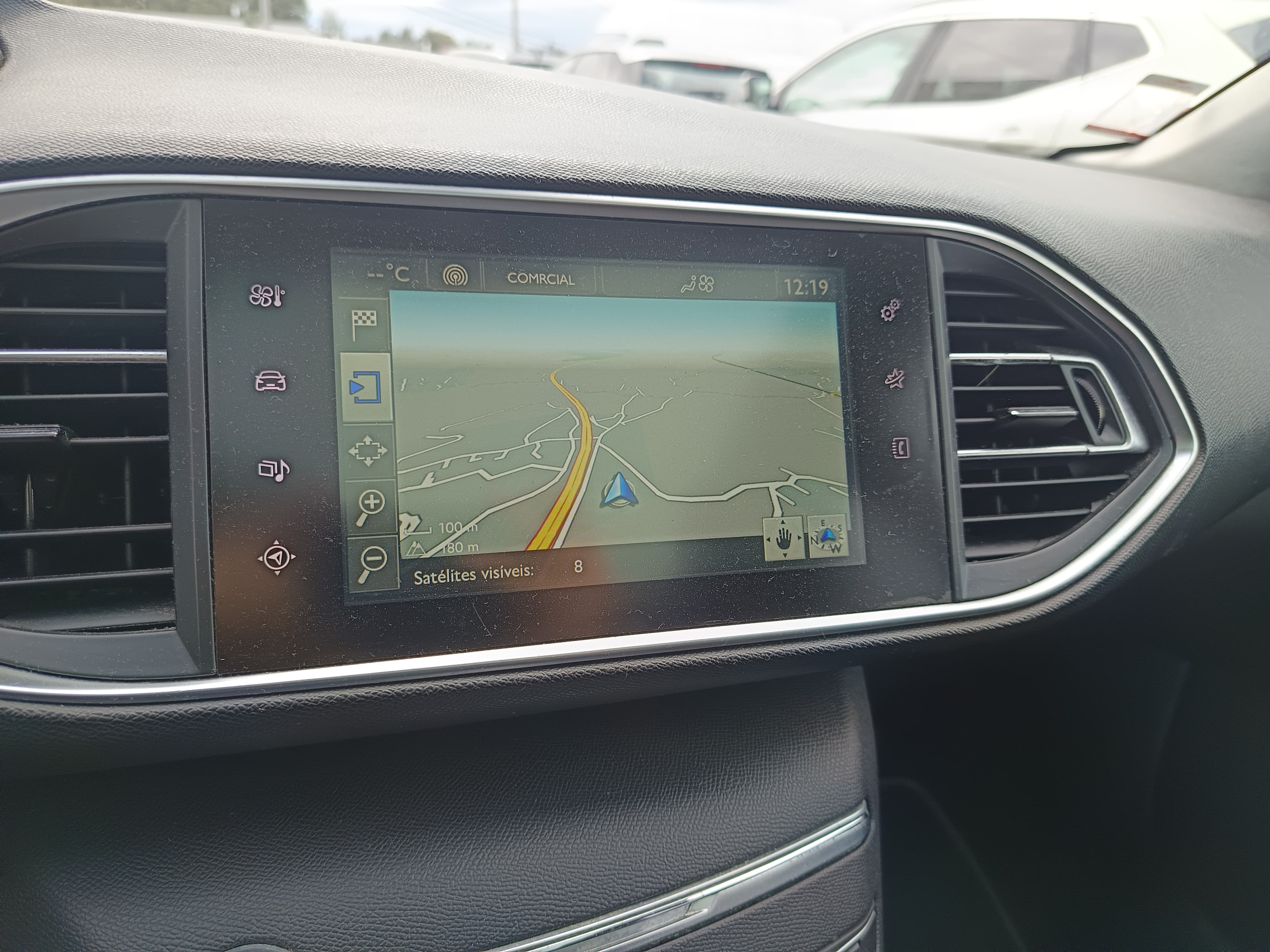 Peugeot 308 · Ano 2014 — imagen 46