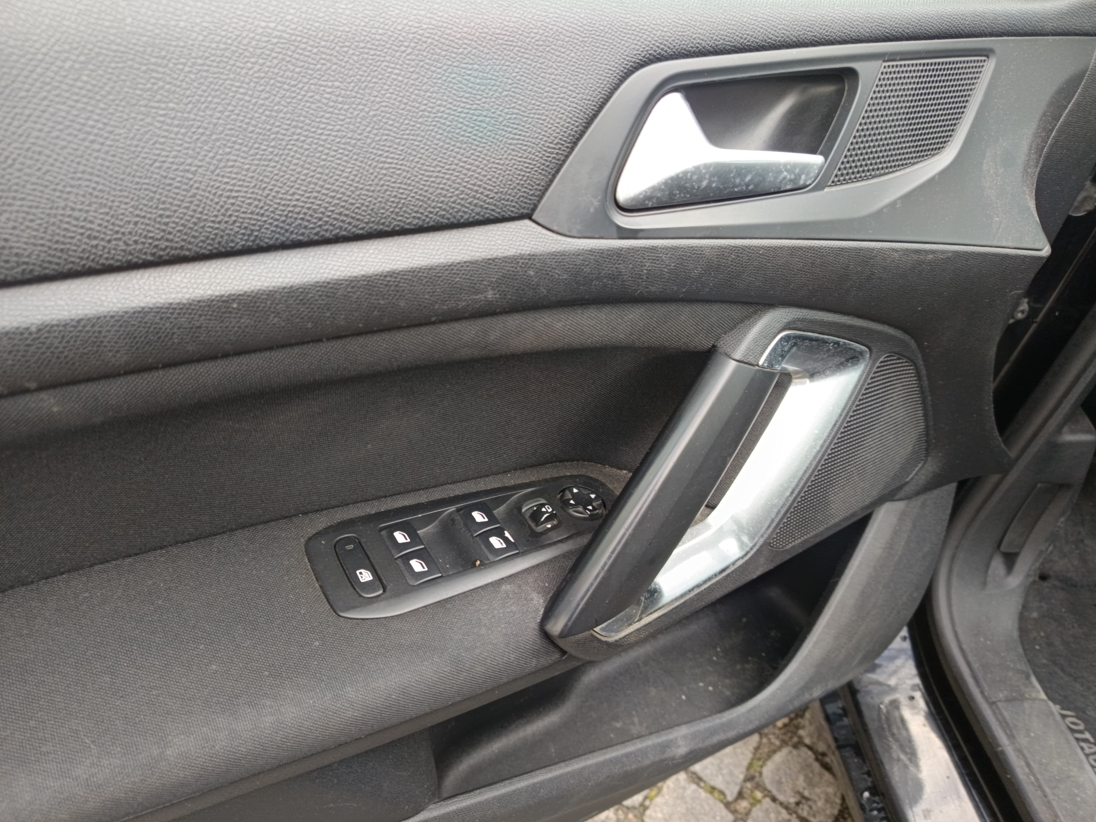 Peugeot 308 · Ano 2014 — imagen 40