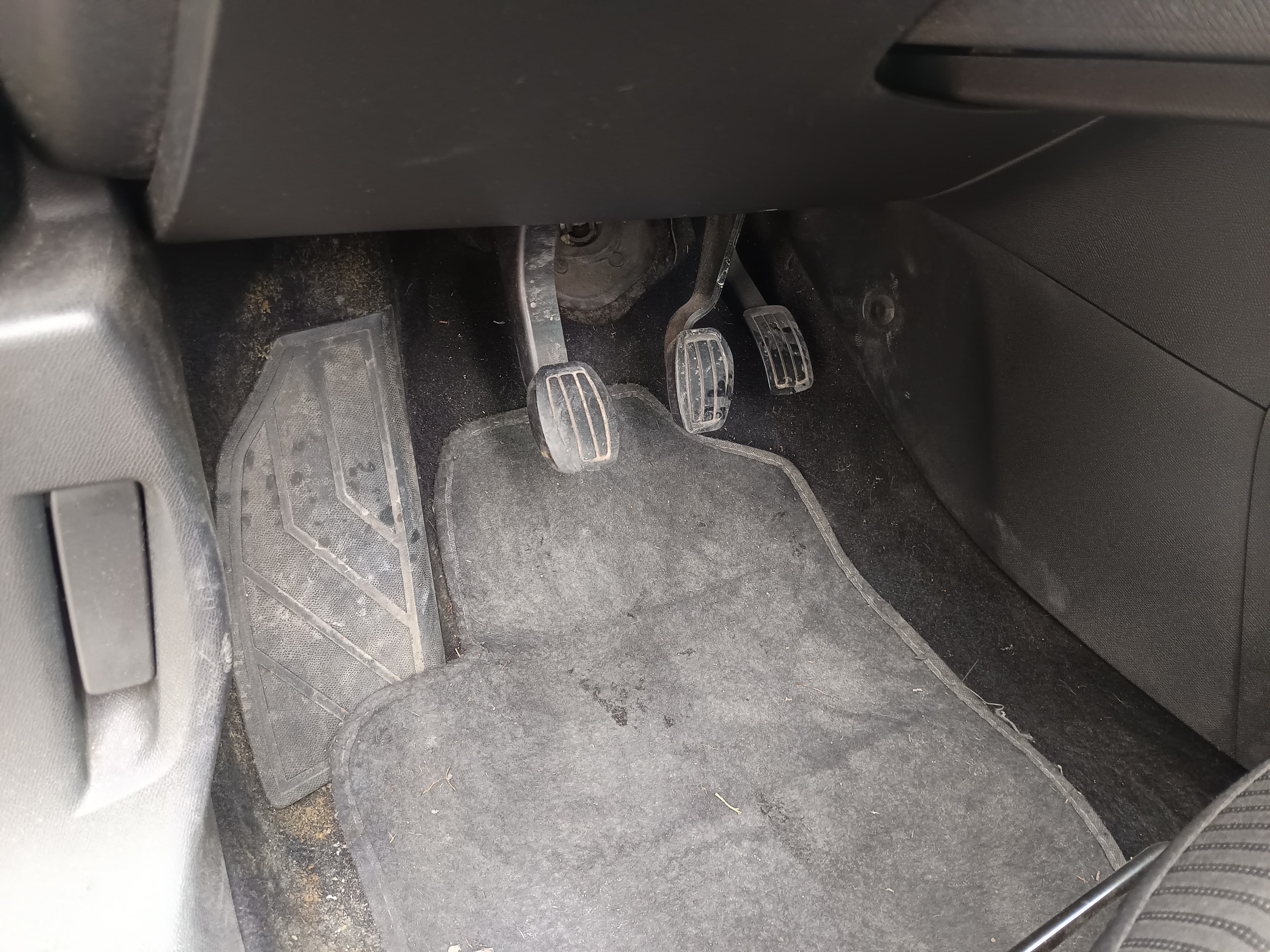 Peugeot 308 · Ano 2014 — imagen 42