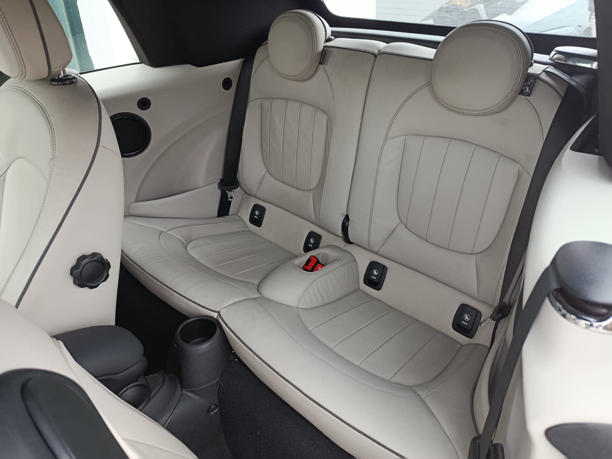 Mini Cooper SD · Ano 2017 — image 16