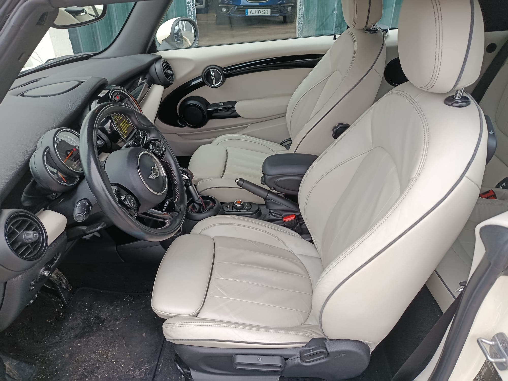 Mini Cooper SD · Ano 2017 — image 17