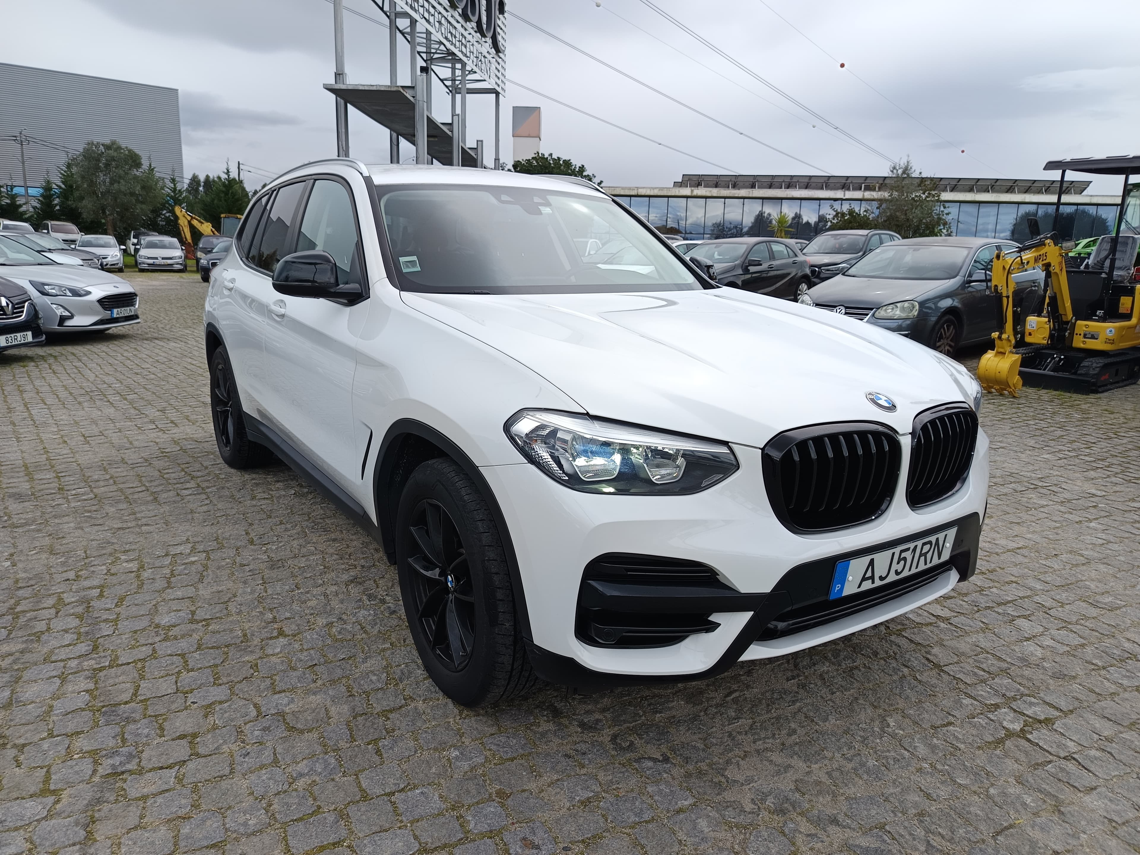 BMW X3 sDrive18d · Ano 2021 — imagem 3