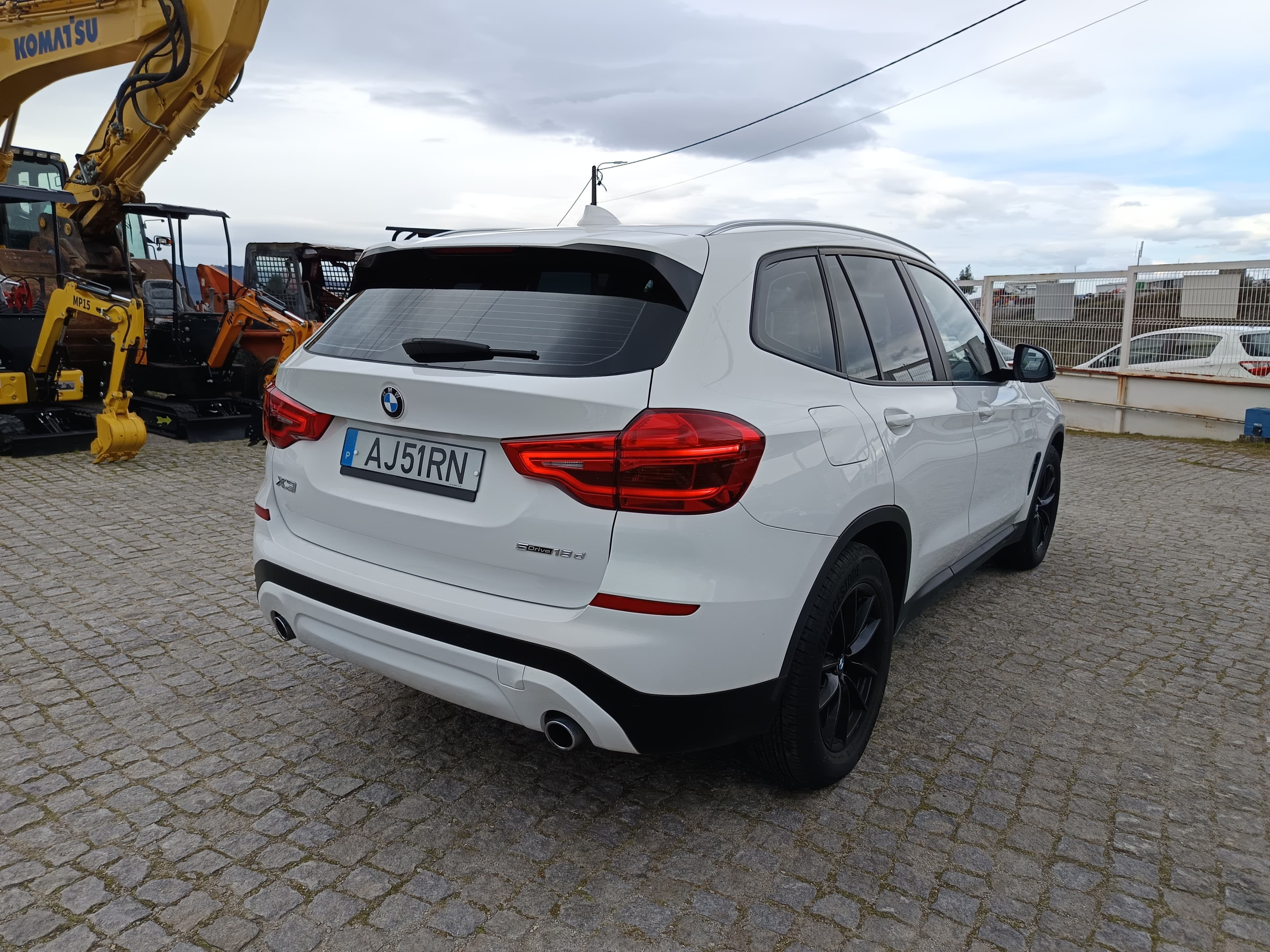 BMW X3 sDrive18d · Ano 2021 — imagem 5