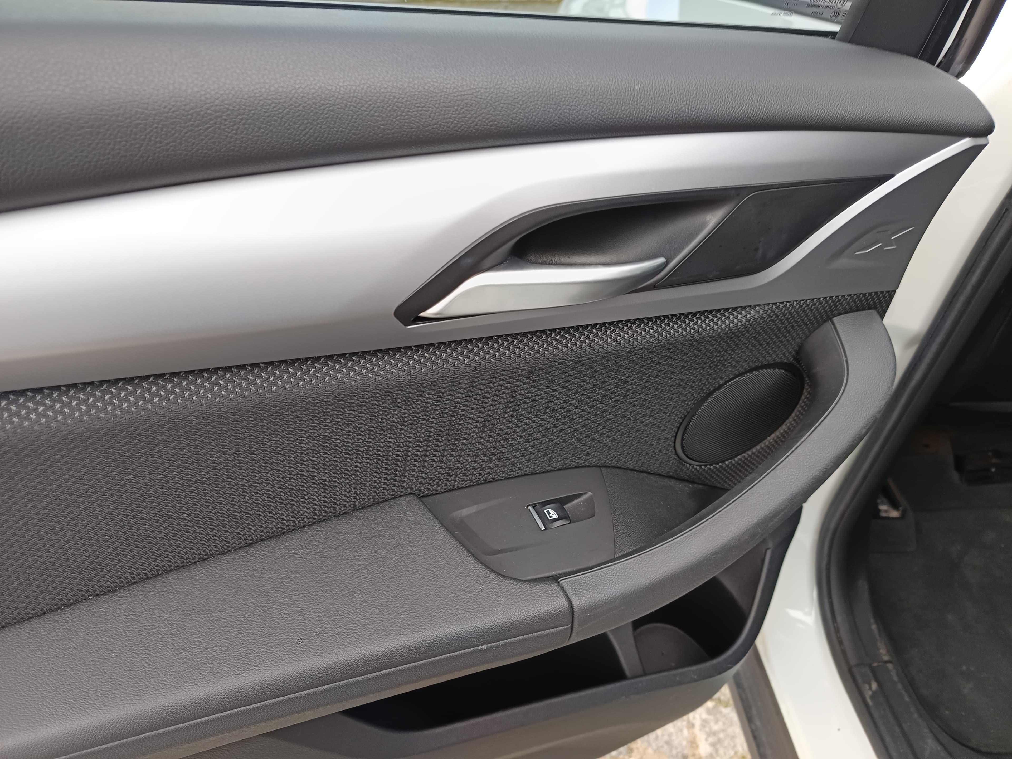 BMW X3 sDrive18d · Ano 2021 — imagem 30