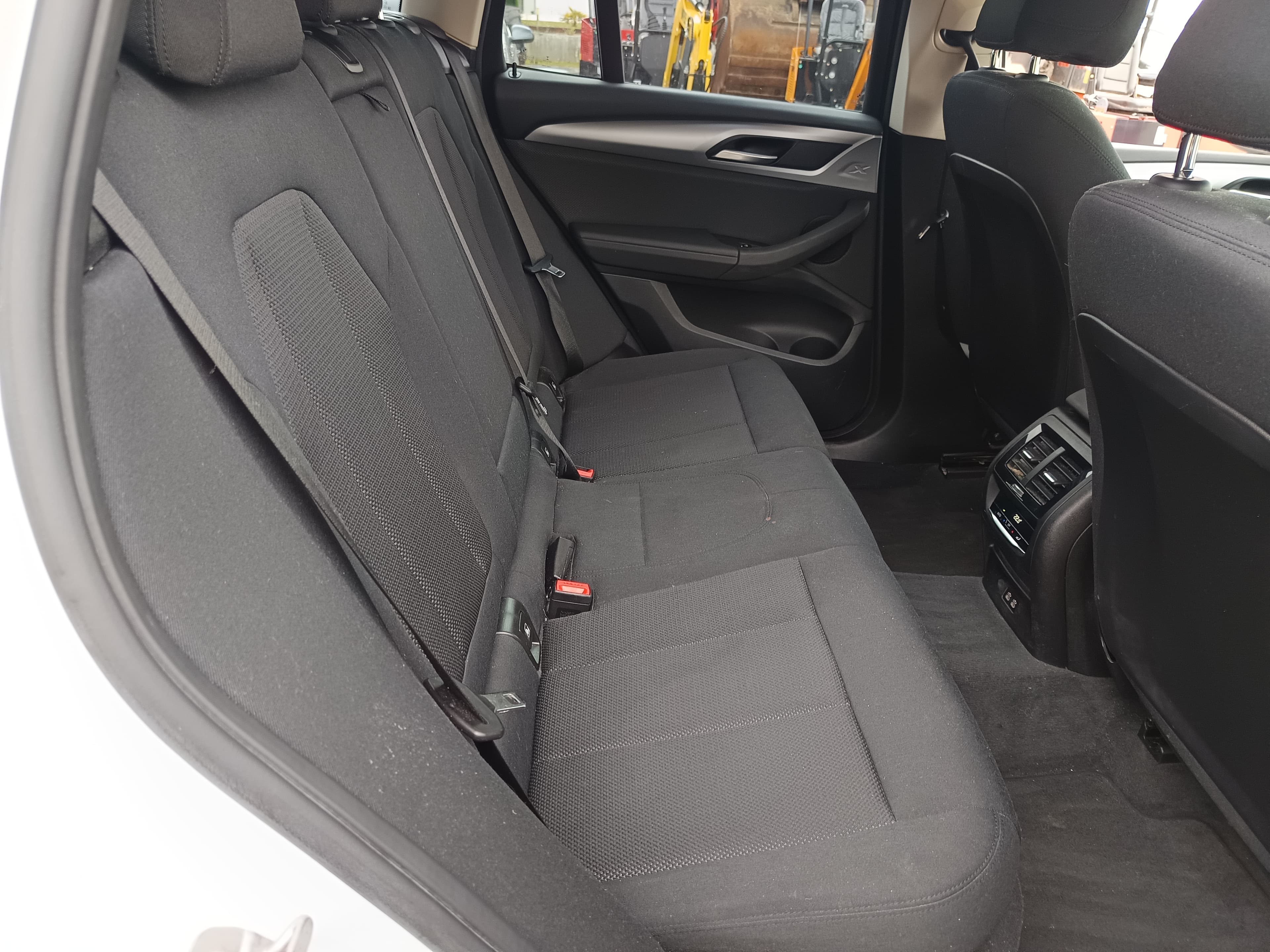 BMW X3 sDrive18d · Ano 2021 — imagem 24