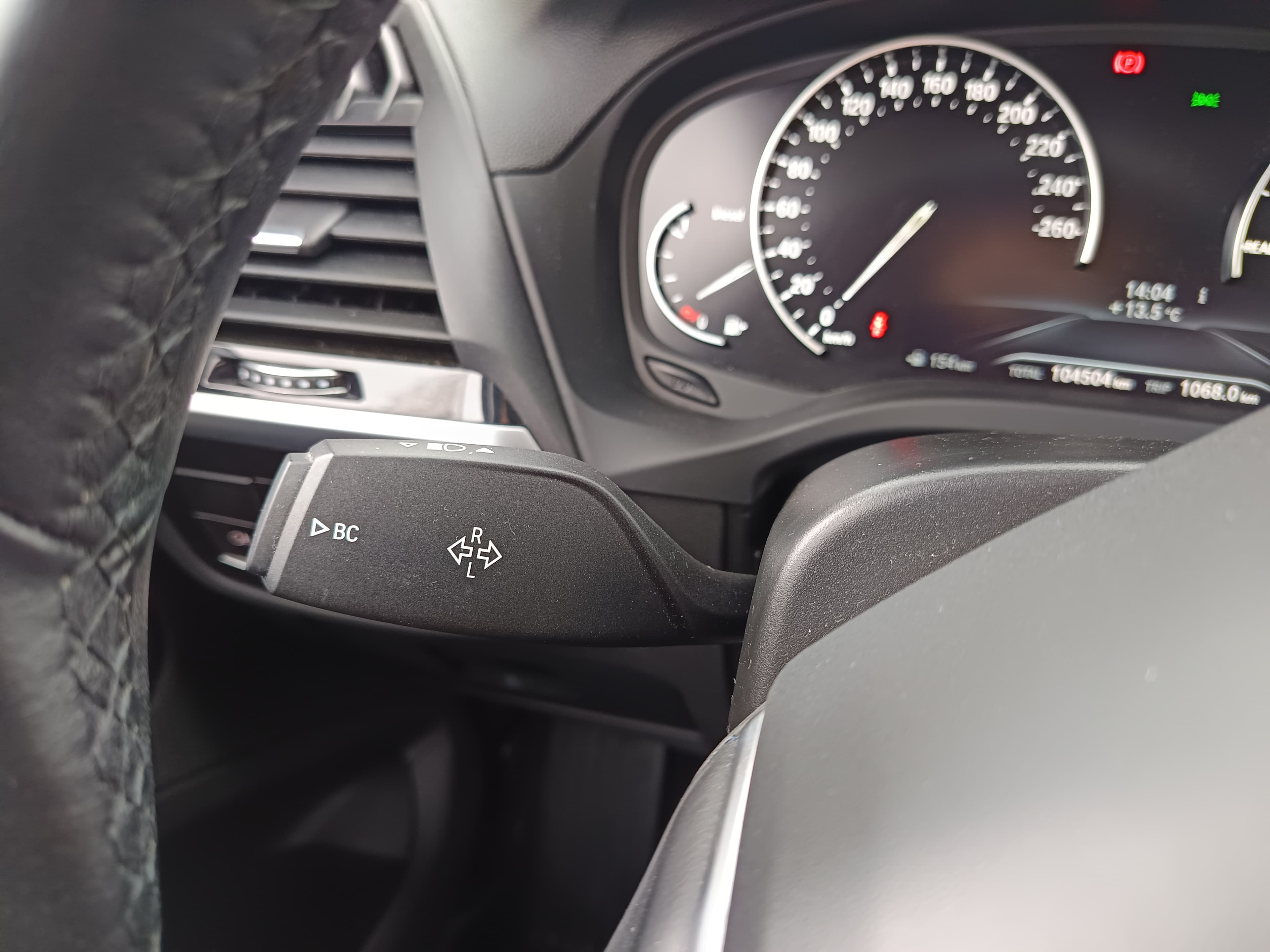 BMW X3 sDrive18d · Ano 2021 — imagem 45